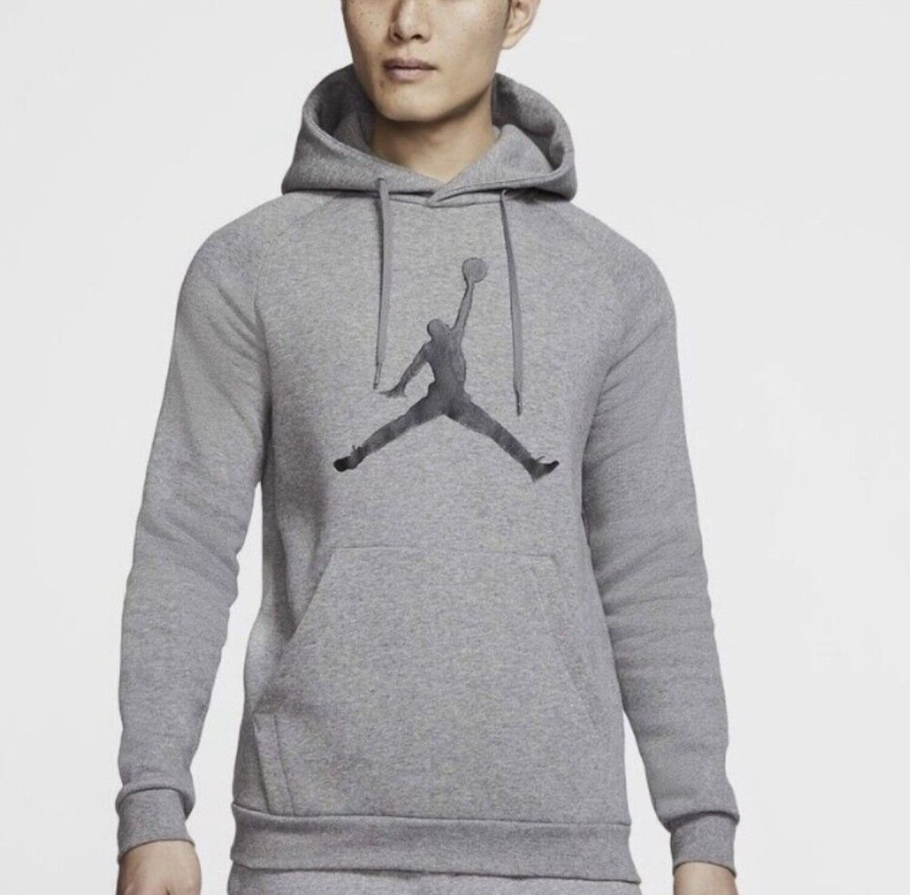 Nike Mens Nike Air Jordan Fleece Logo Hoodie size L Grey Heather Size US L / EU 52-54 / 3 - 1 Thumbnail