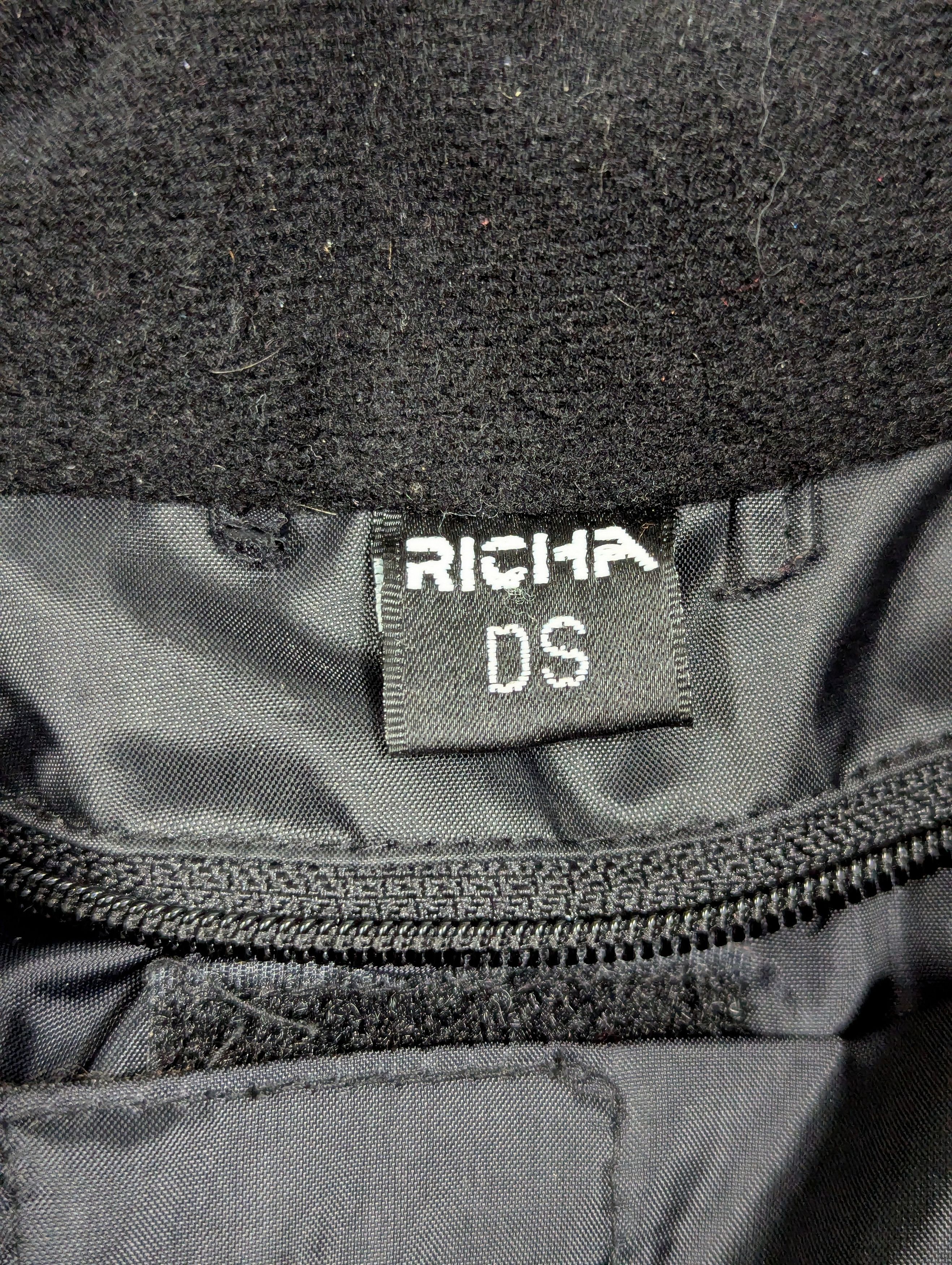 Japanese Brand RICHA Authentic Women's Fitted Biker Motorcycle Jacket Size S / US 4 / IT 40 - 9 Thumbnail