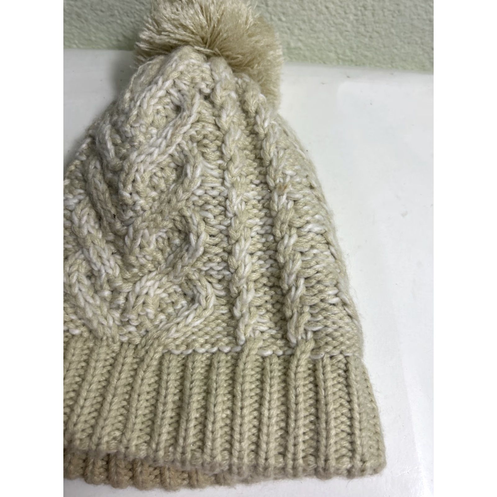 Prana prAna Felicity Beanie Beanie One Size Beige Acrylic Knit Pom Pom Women Boys Girls Men Womens Size ONE SIZE - 7 Thumbnail