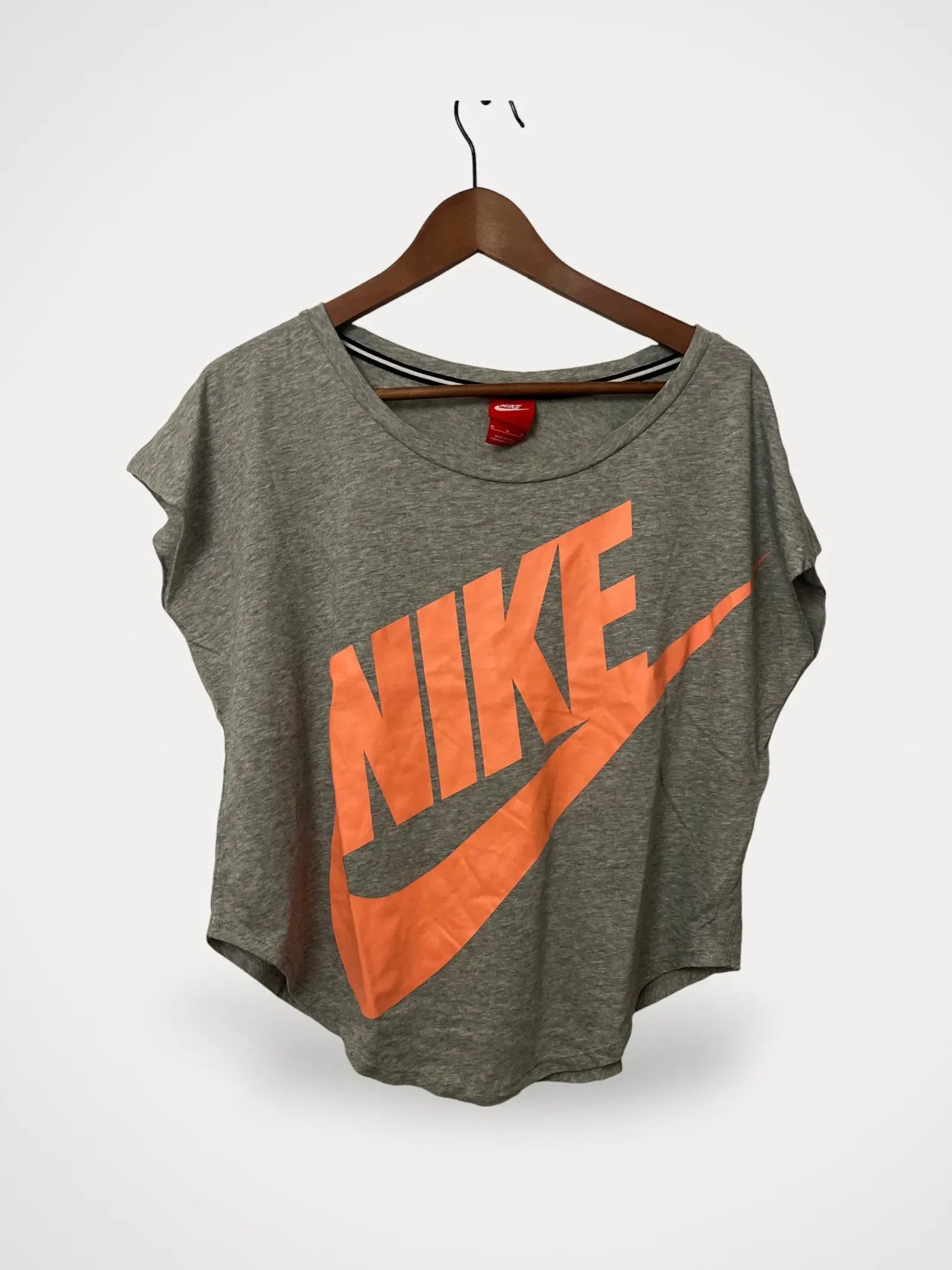 Nike Nike Top Size M / US 6-8 / IT 42-44 - 1 Thumbnail