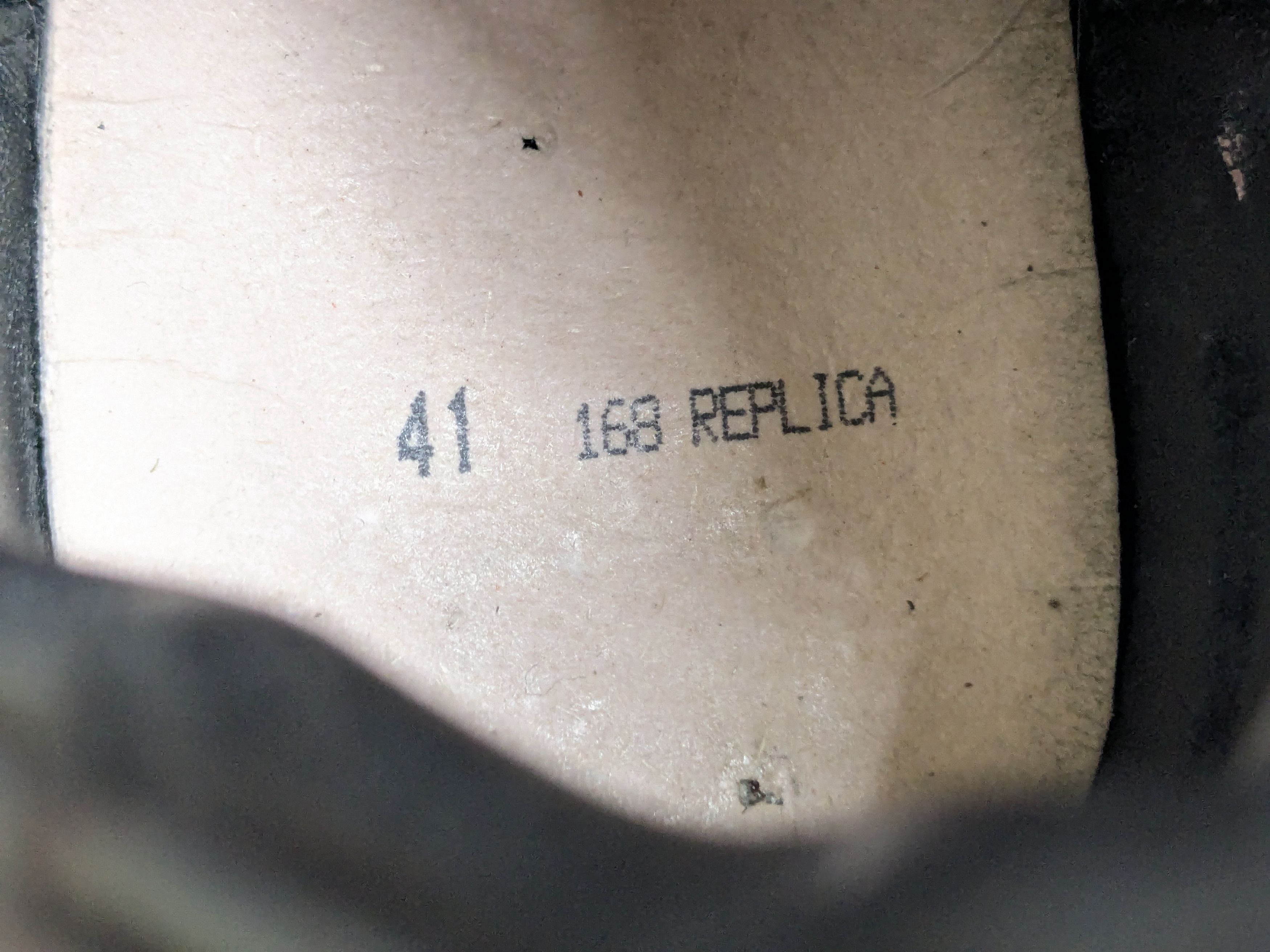 Maison Margiela Maison Margiela Replica GAT Black Patent Leather 8 41 Low Size US 8 / EU 41 - 5 Thumbnail