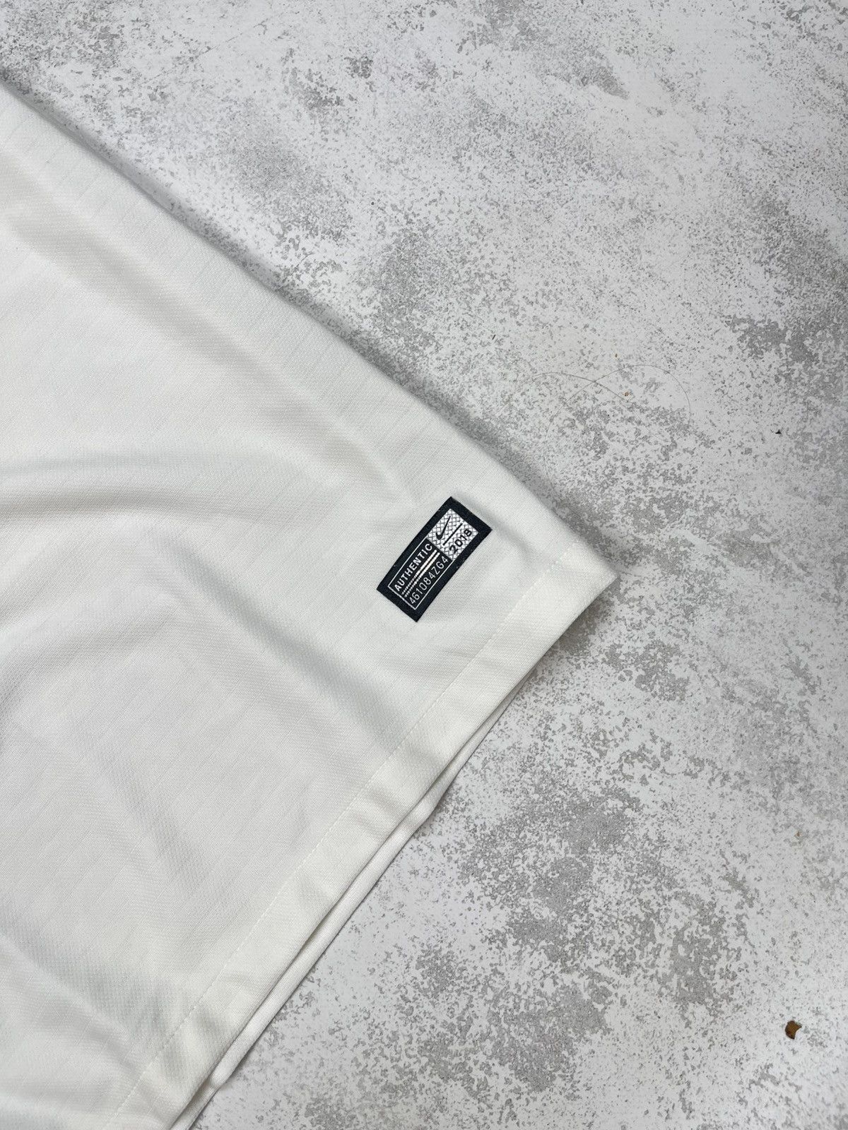 Nike 2018/19 England National Team Home Vapor Knit Jersey Size US M / EU 48-50 / 2 - 5 Thumbnail