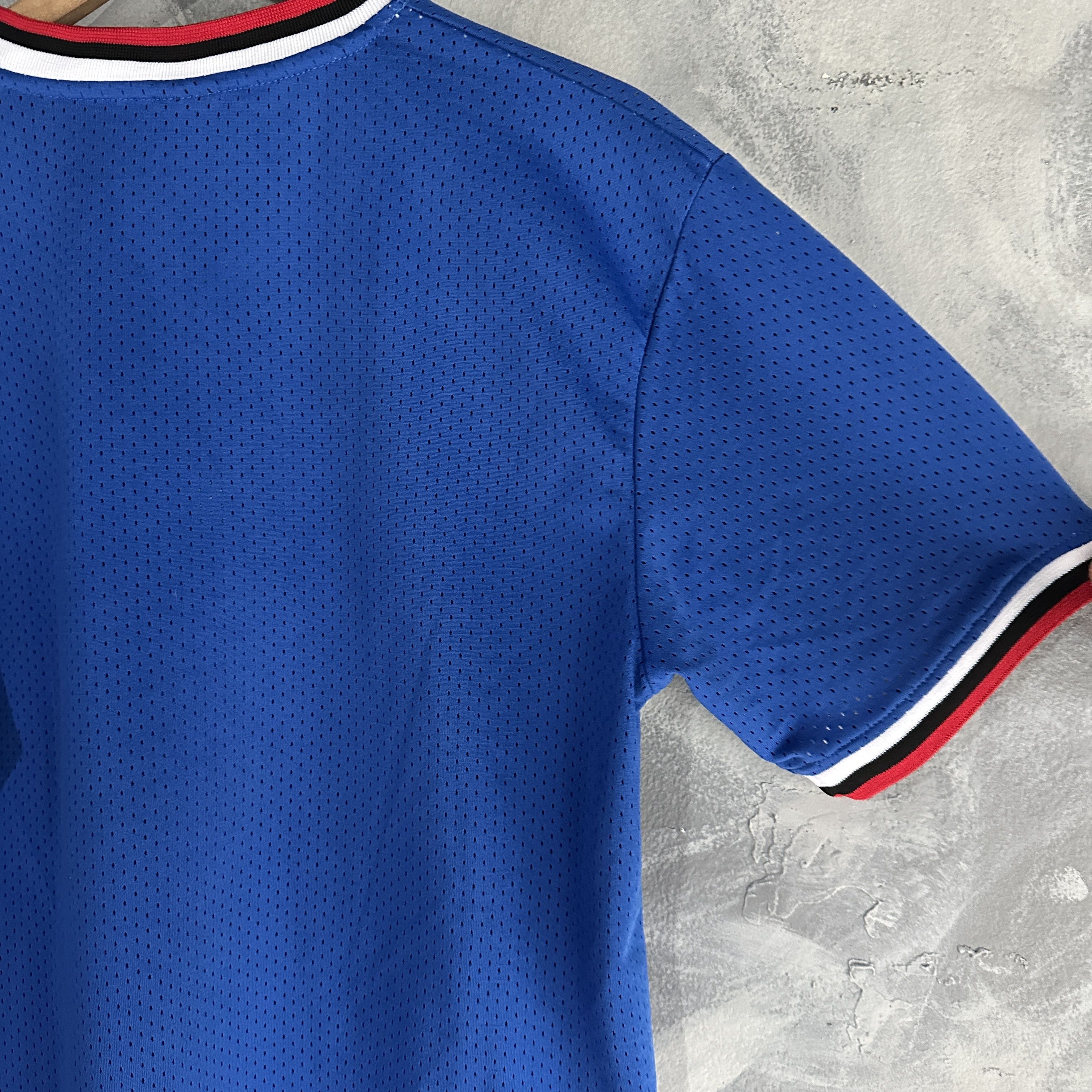Southpole Vtg Southpole Jersey T Shirt Men’s Small Blue Tiger MCMXC Size US S / EU 44-46 / 1 - 10 Thumbnail