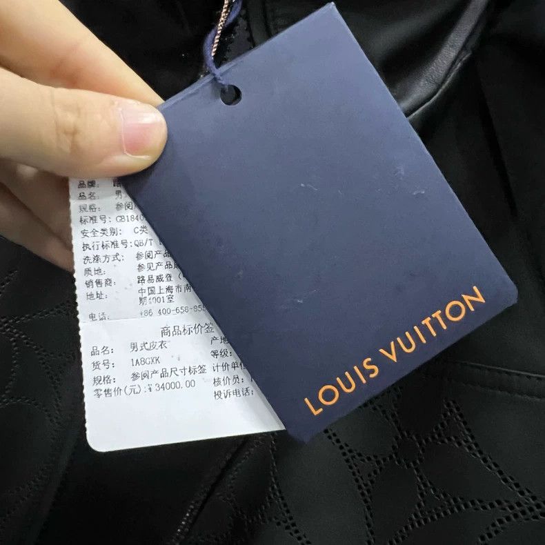 Louis Vuitton Louis Vuitton Black cut-out three-flower patchwork leather Size US S / EU 44-46 / 1 - 4 Thumbnail