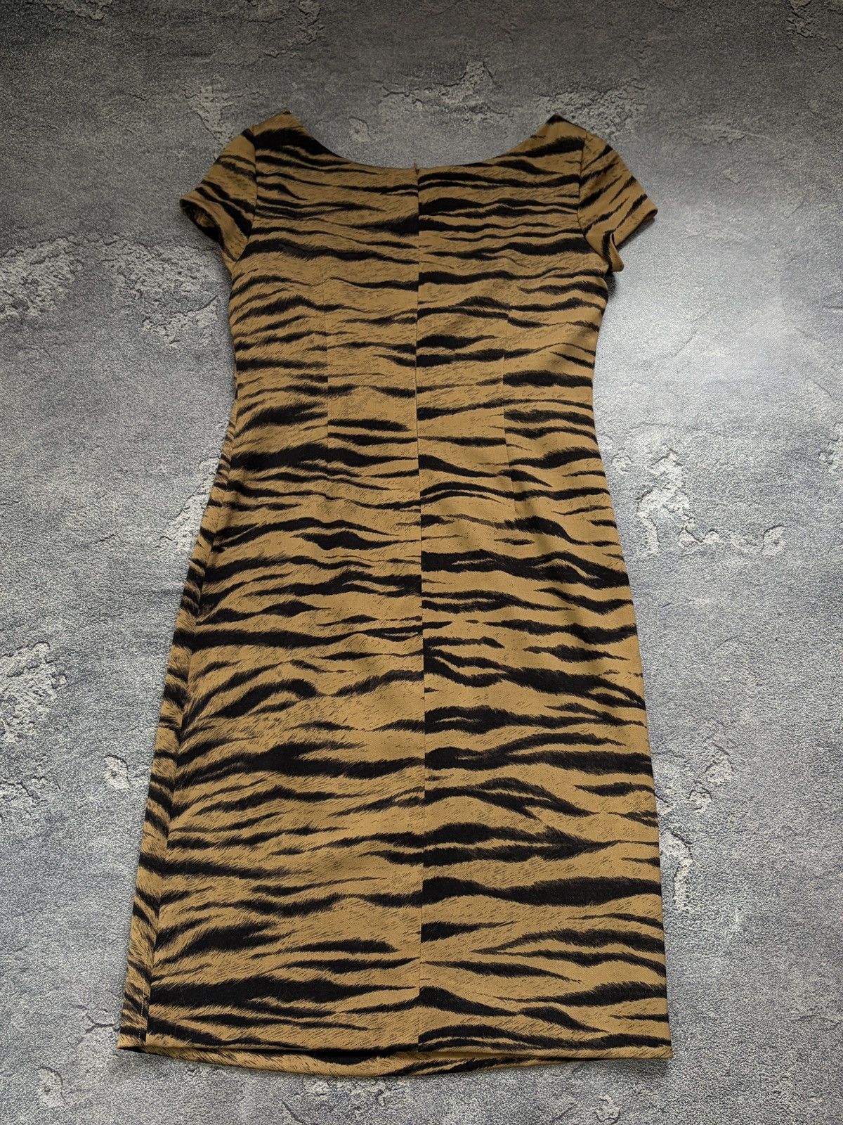 Moschino Vtg Moschino Tiger Stripe Cap Sleeve Pencil Bodycon Dress Size L / US 10 / IT 46 - 2 Thumbnail