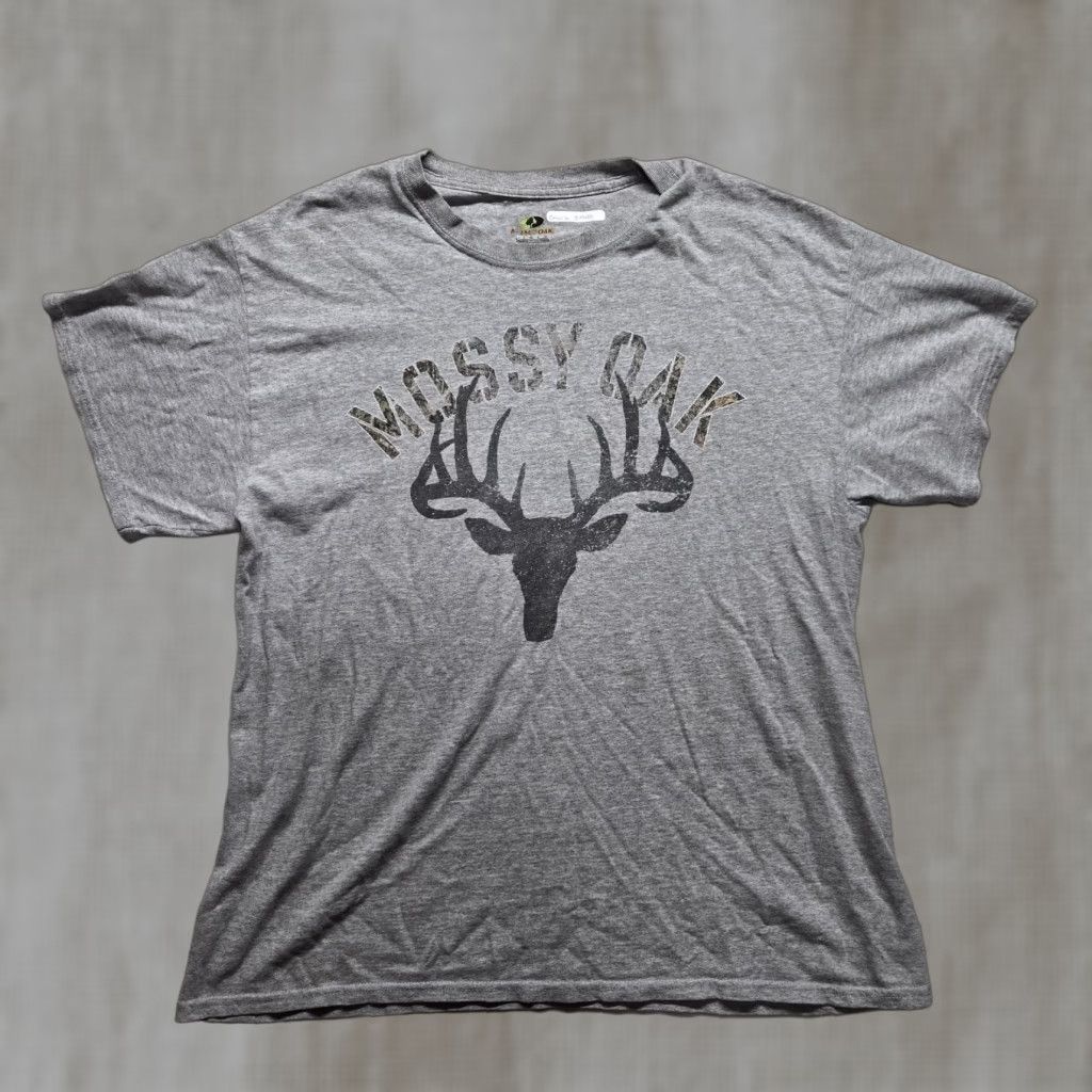 Vintage Mossy Oak Gray Short Sleeve Buck Deer Graphic Tee Shirt Adult Men L Large Mens T-Shirt Camouflage Buck Deer Tee Mossy Oak Shirt Gray L Large Size US L / EU 52-54 / 3 - 1 Thumbnail