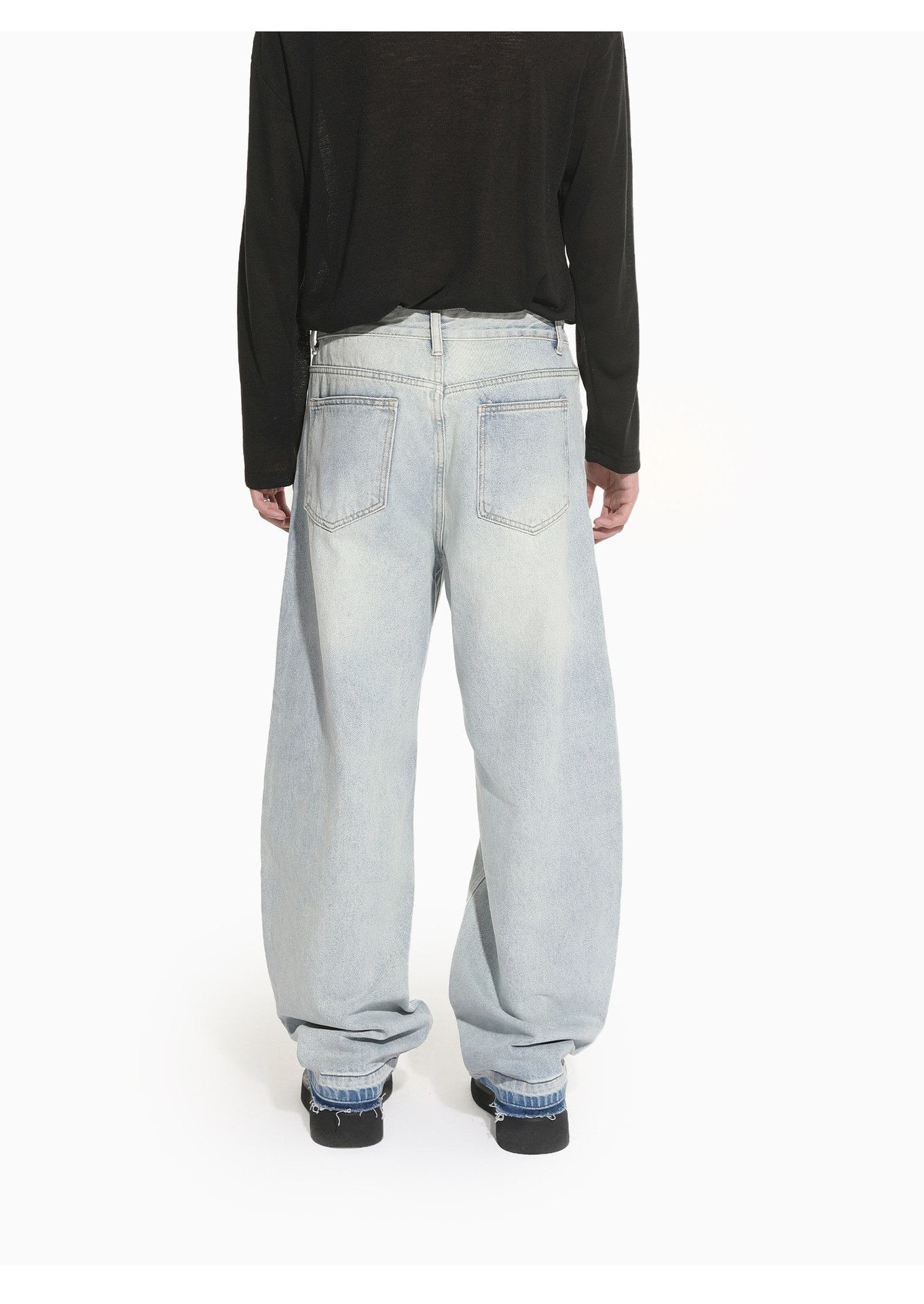 Vintage Men's Retro Light-Wash Straight-Leg Curved-Cut Jeans Size US 32 / EU 48 - 5 Thumbnail