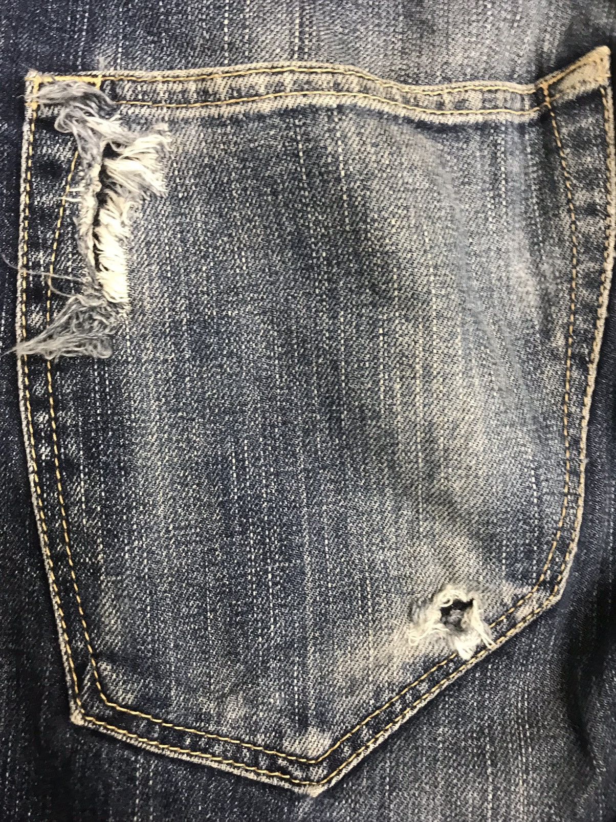 Japanese Brand 💥ART💥Very Rare Japan Dragon Embroidery Distresed Denim F29 Size US 35 - 14 Thumbnail