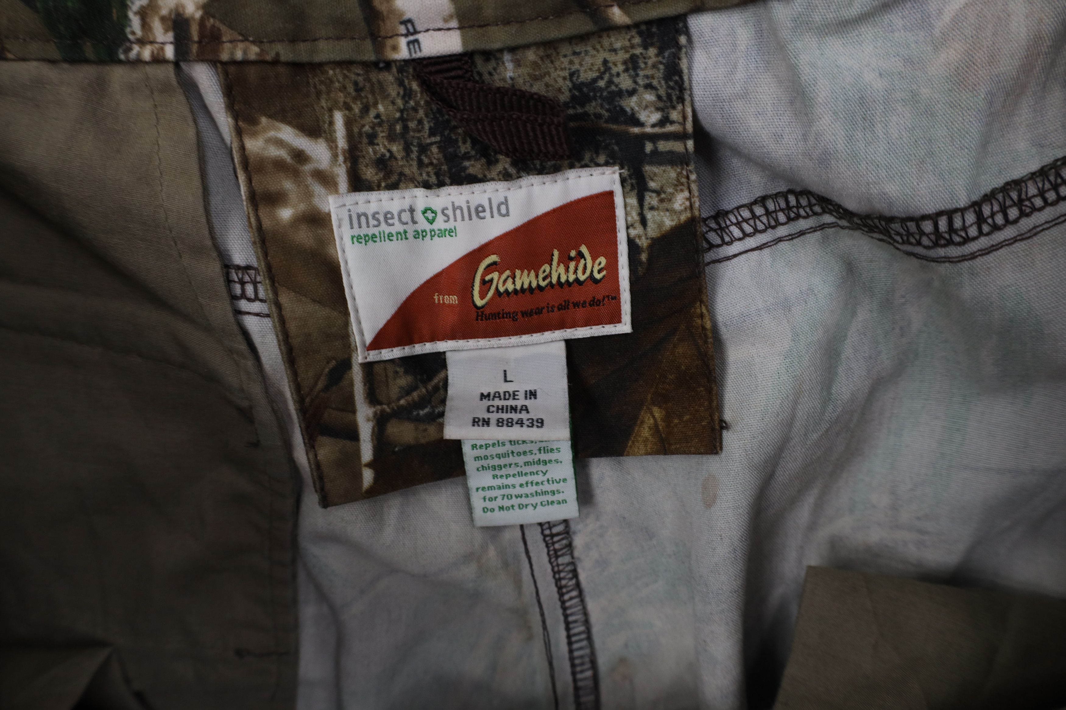 Vintage Vintage Streetwear Shield Camouflage Wide Leg Cargo Pants Size US 36 / EU 52 - 9 Thumbnail