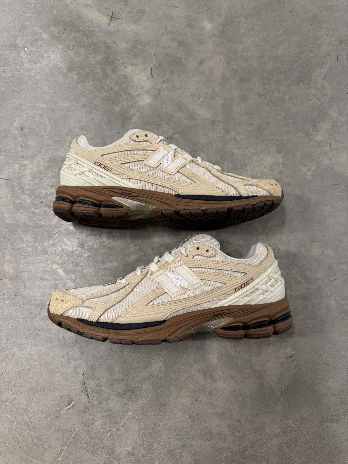 New Balance New Balance 1906R Randomevent The Sweetness of Kin Size 11.5 Size US 11.5 / EU 44-45 - 2 Thumbnail