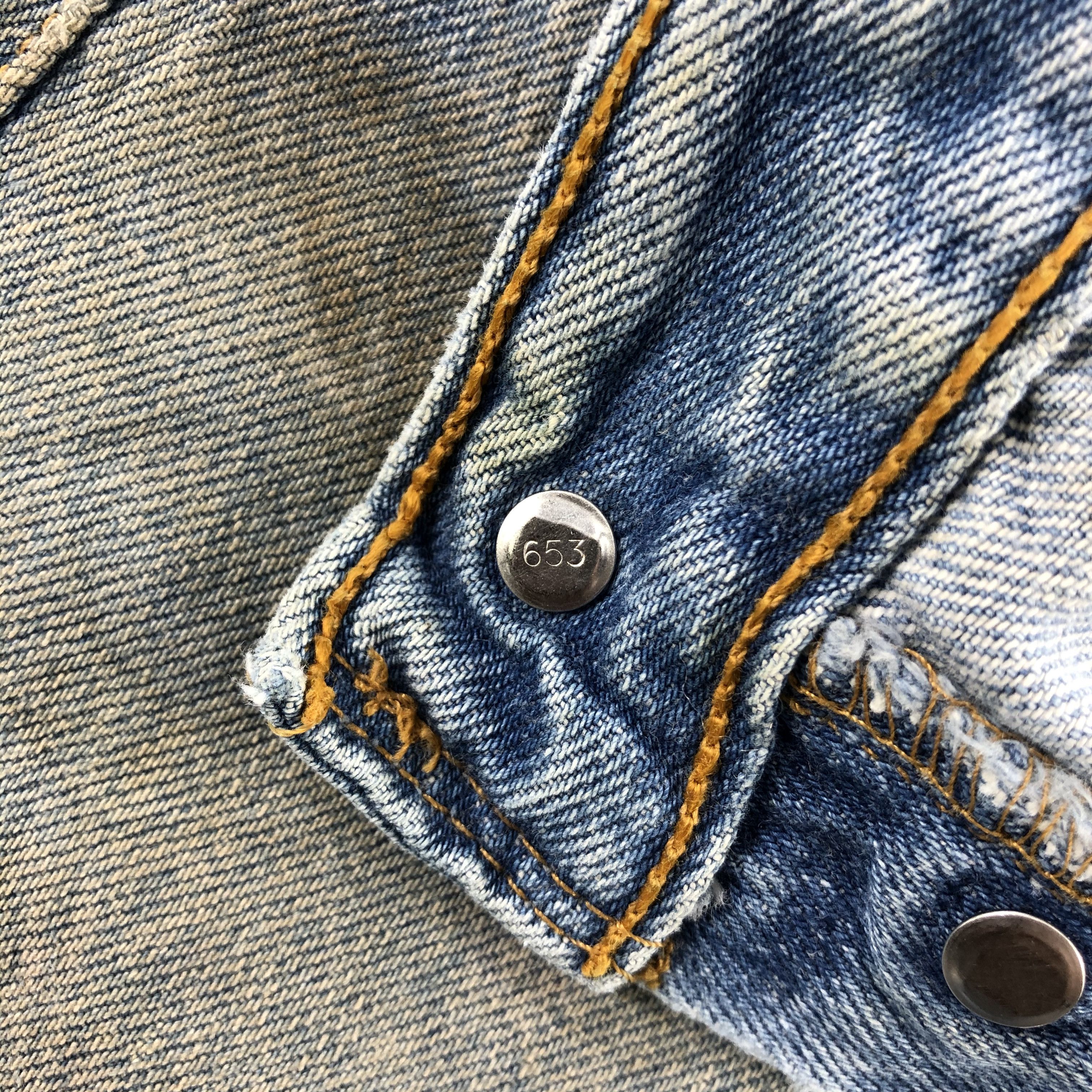 Levi's × Vintage 90s Vintage Dirty Light Wash Levis 501 Jeans-J1741 Size US 26 / EU 42 - 10 Thumbnail