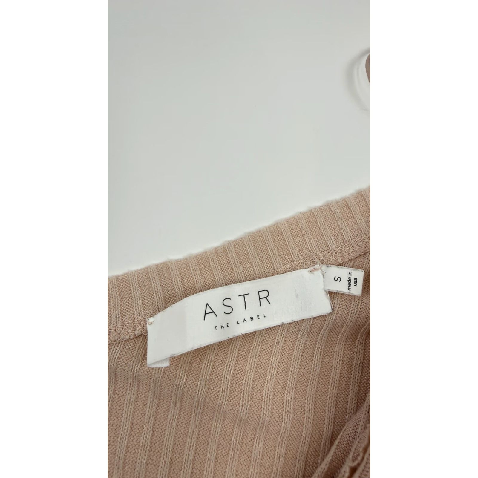 ASTR The Label ASTR the Label Sweater Womens Small Beige Rib Knit Twist Front Crop Made USA Size S / US 4 / IT 40 - 4 Thumbnail