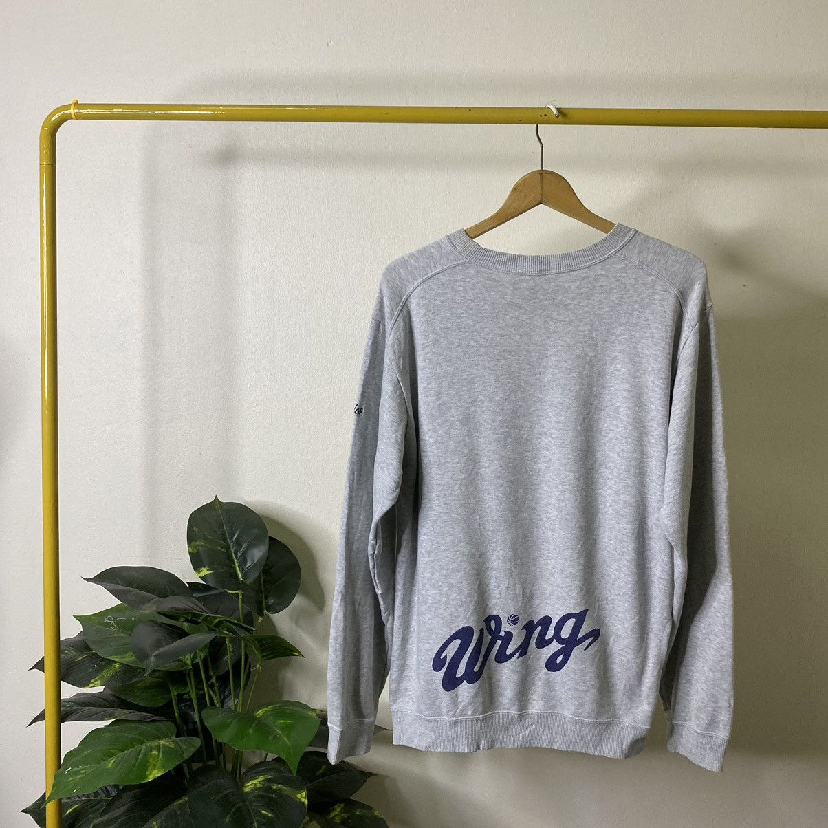 Nike × Vintage Vintage 2000s Nike Wing Basketball Sweatshirt Size US M / EU 48-50 / 2 - 8 Thumbnail