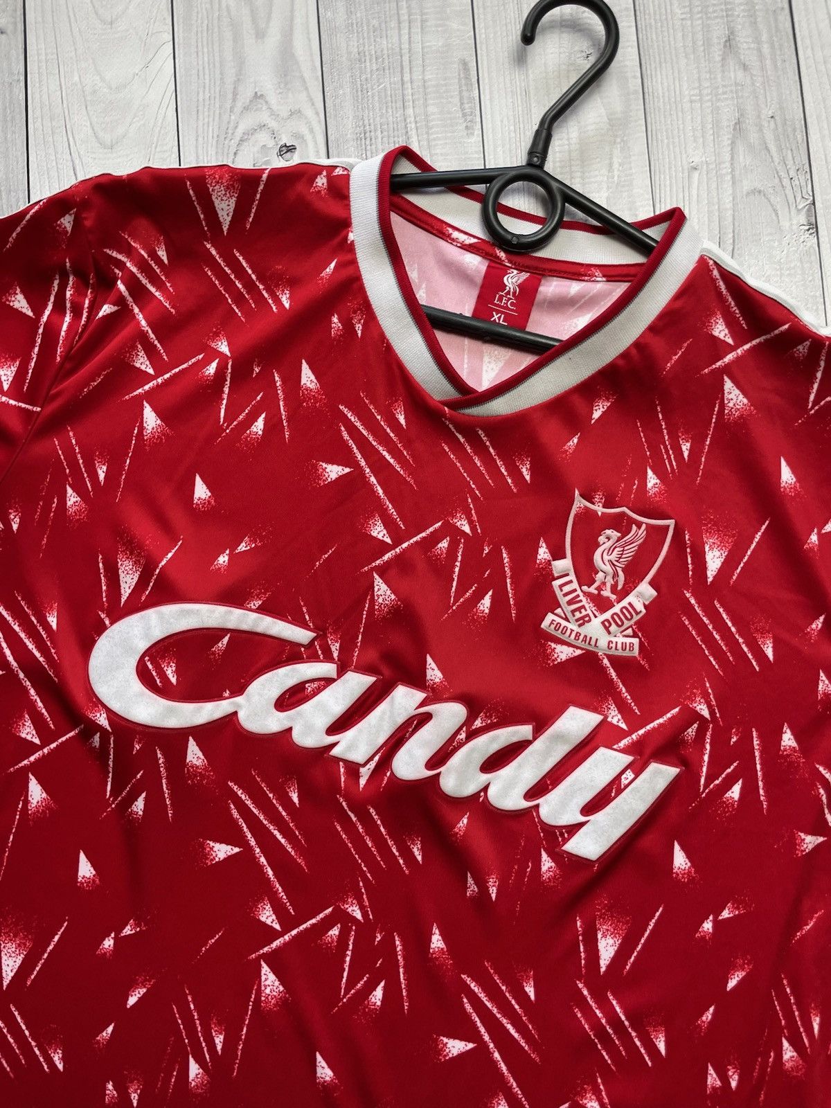 Vintage Vintage Liverpool soccer jersey Retro logo rare size XL Size US XL / EU 56 / 4 - 2 Thumbnail