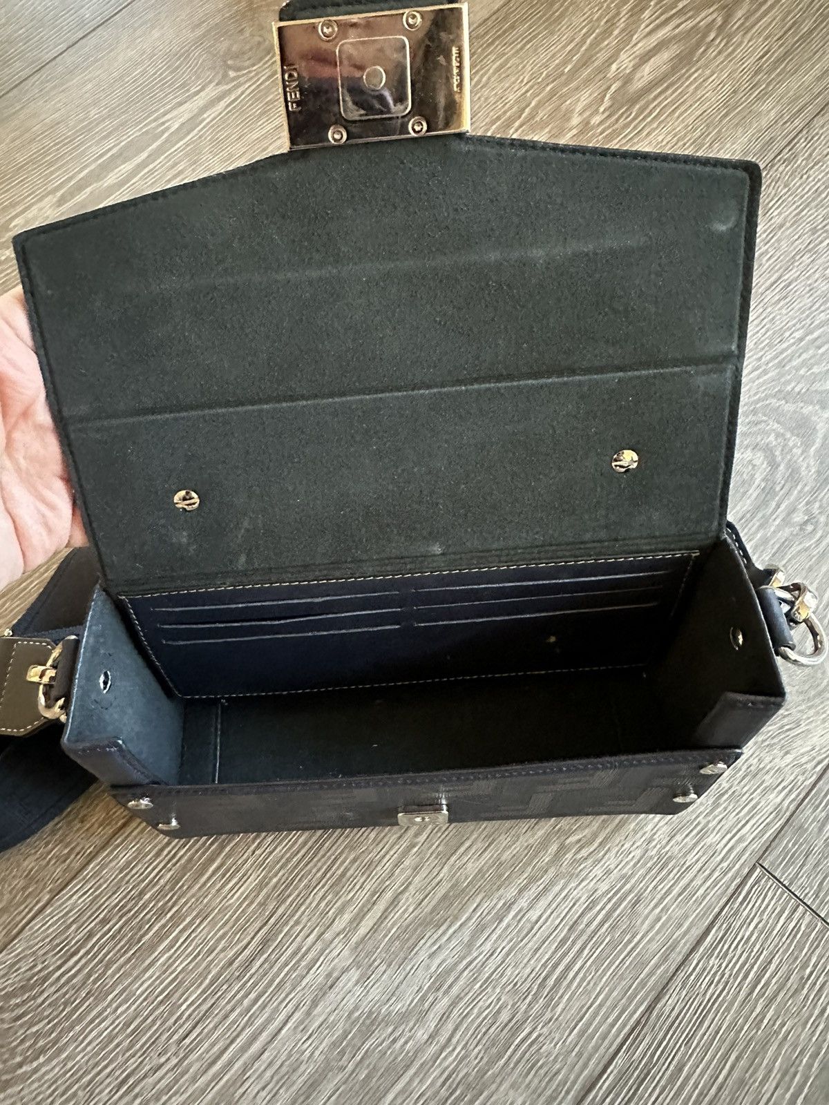 Fendi Fendi Baguette Soft Trunk Size ONE SIZE - 8 Thumbnail