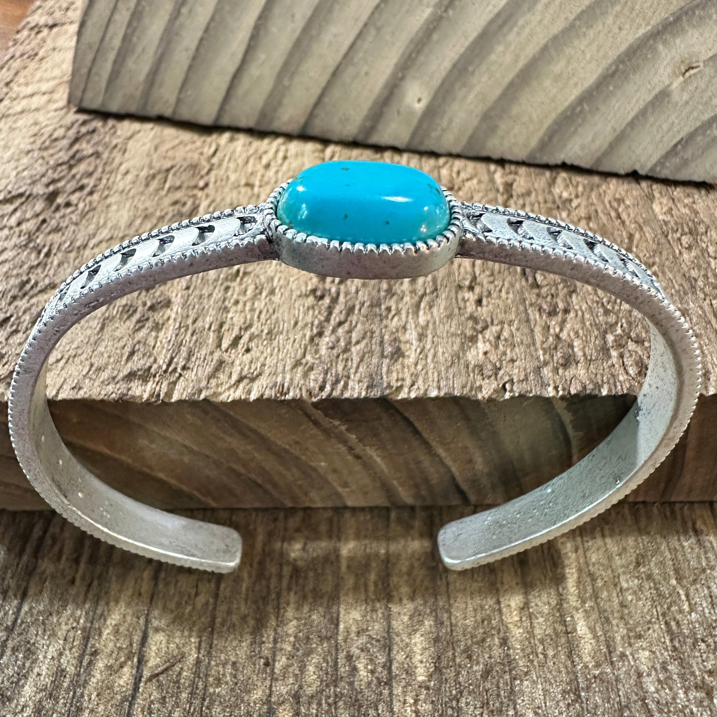 Other Turquoise Cuff Bracelet in Antique Silver, Native American C Size ONE SIZE - 7 Thumbnail