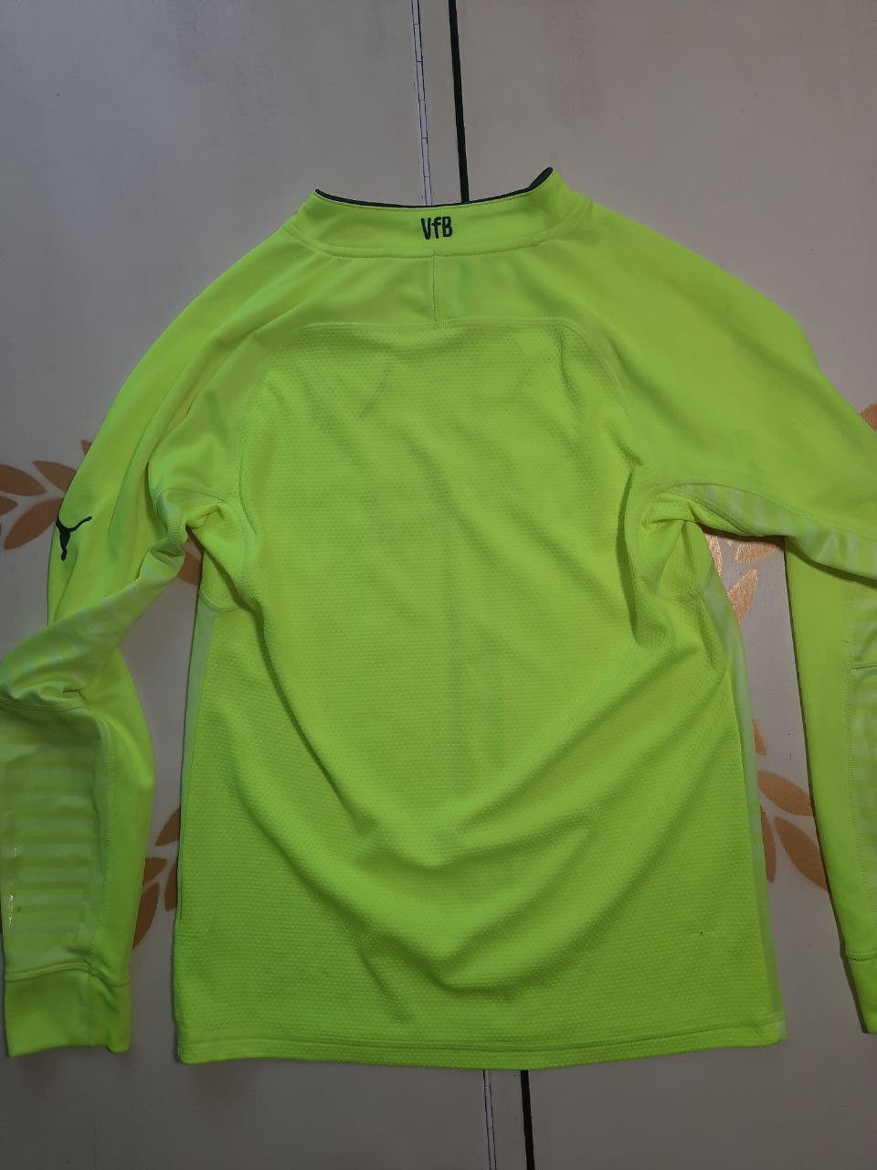 Puma Puma VfB Stuttgart Goalkeeper Jersey.2014-2015 Size US S / EU 44-46 / 1 - 8 Thumbnail