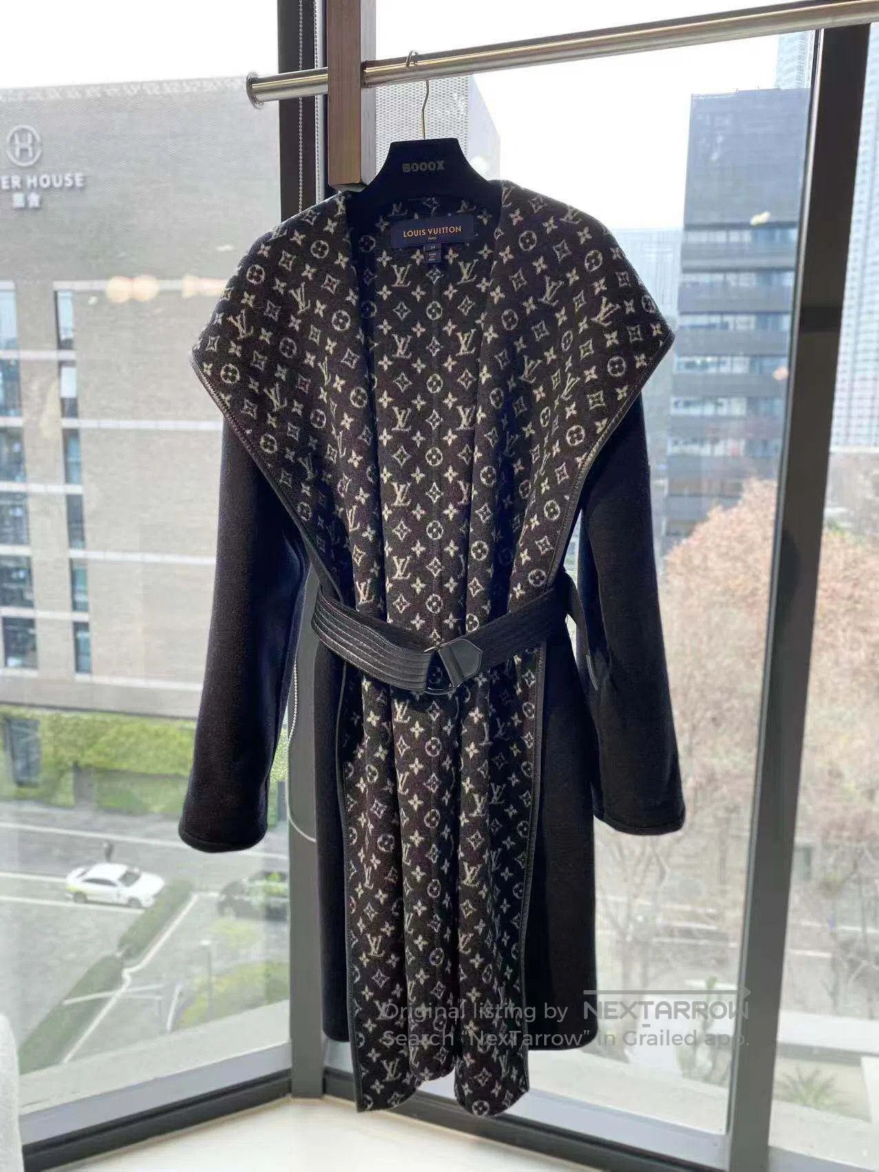 Louis Vuitton Louis Vuitton The old flower is full of printed bathrobes Size 4XL / US 24-26 - 2 Thumbnail