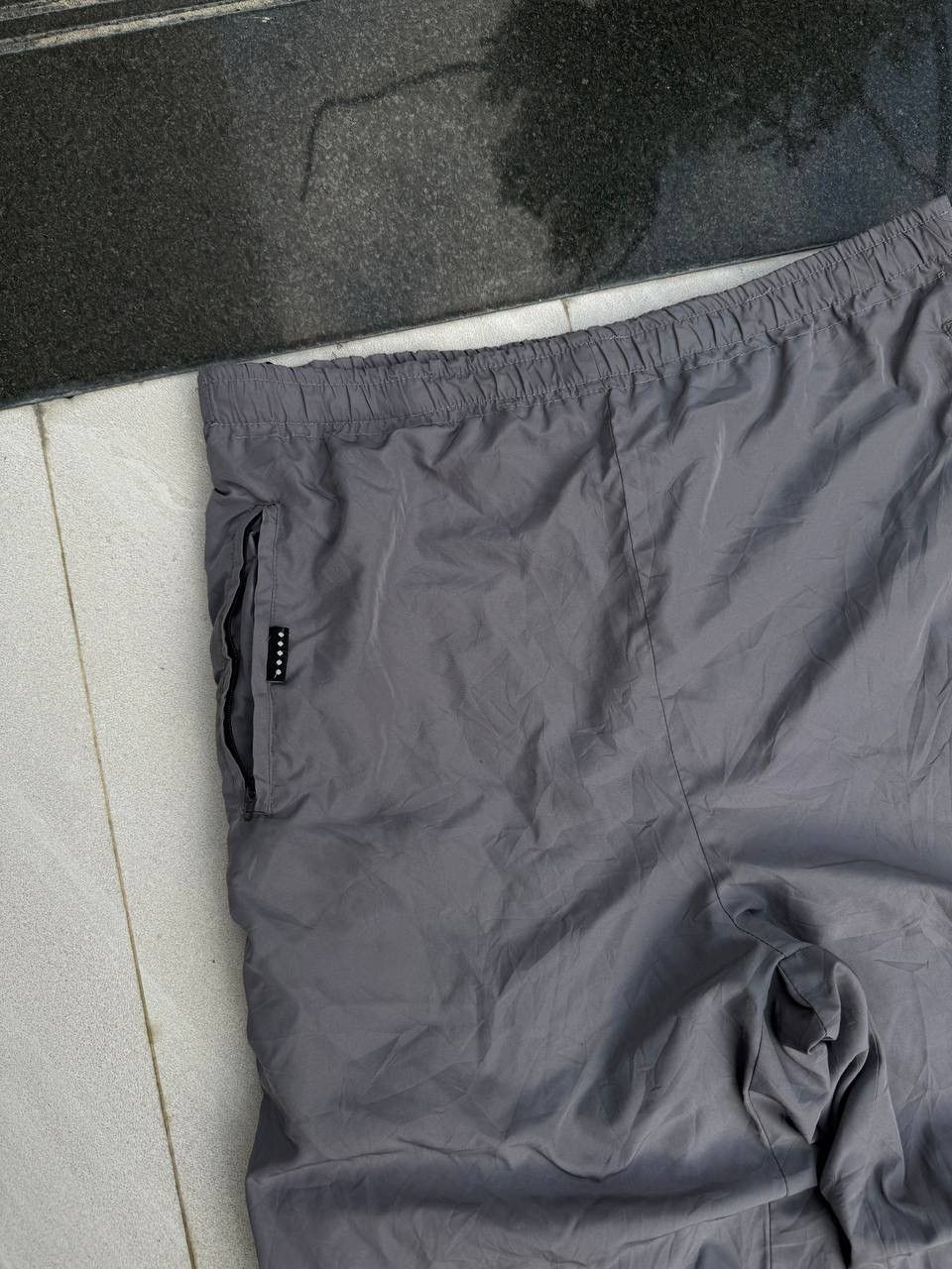 Nike 90s Nike Swoosh Vintage Y2K Gorpcore Parachute Retro Pants Size US 32 / EU 48 - 5 Thumbnail