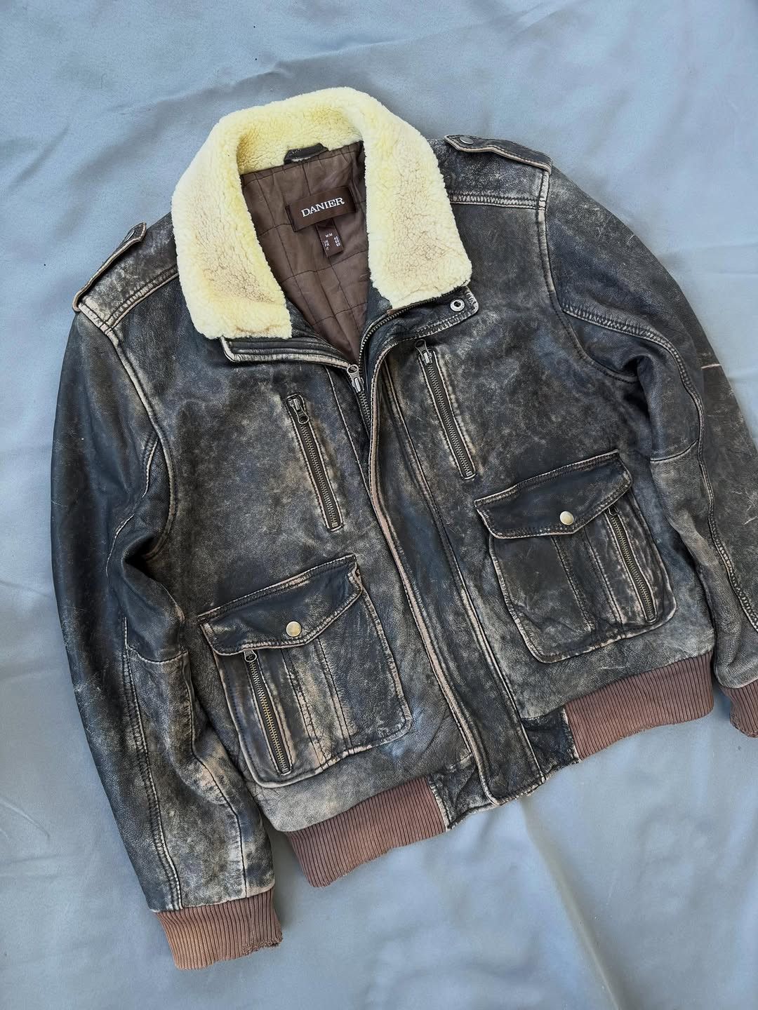 Danier Vintage Danier Aviator Bomber Leather Jacket Brown (M) Size US L / EU 52-54 / 3 - 2 Thumbnail