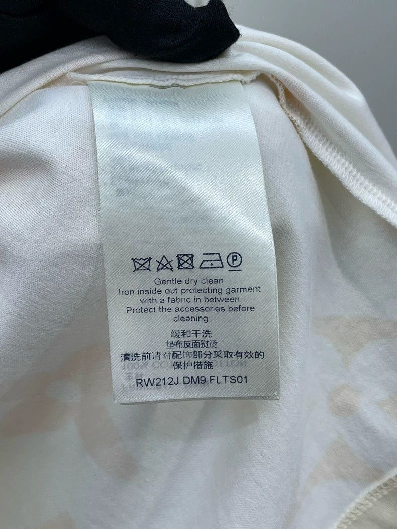 Louis Vuitton Louis Vuitton Ruffle gradient presbyopic short sleeve 2504- Size US S / EU 44-46 / 1 - 6 Thumbnail