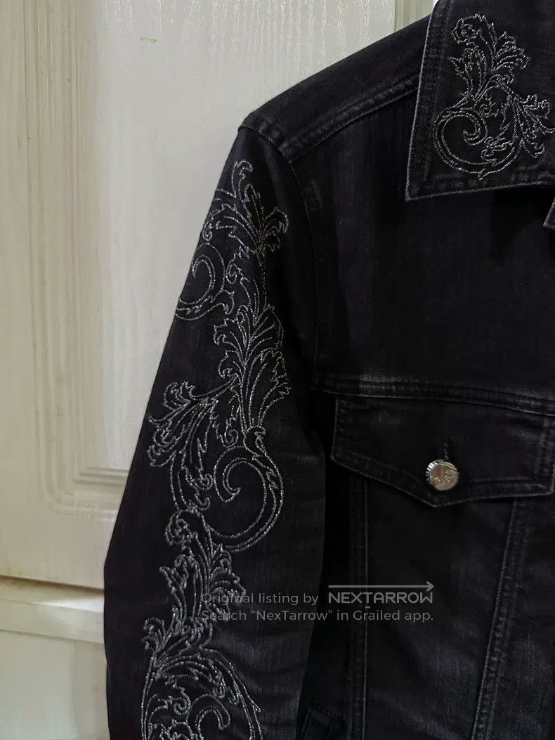 Versace Versace Silver thread embroidered baroque shadow pattern d Size US S / EU 44-46 / 1 - 5 Thumbnail