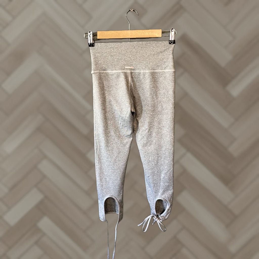 Vintage Aerie Womens Gray Cropped Athletic Leggings Pants Size Small Size 28" / US 6 / IT 42 - 1 Thumbnail