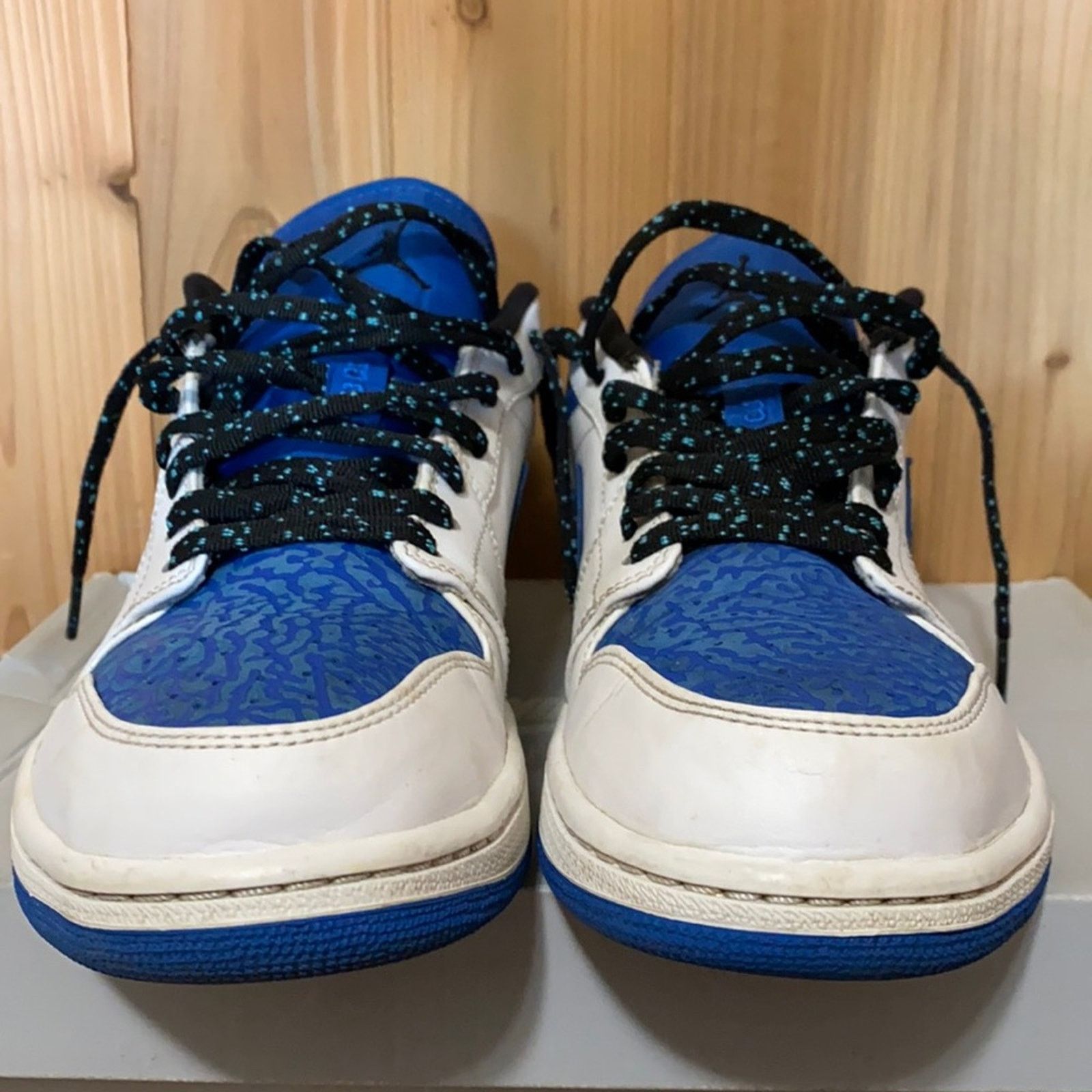 Jordan Brand 2014 Jordan 1 retro low white sport blue elephant print Size US 9.5 / EU 42-43 - 4 Thumbnail