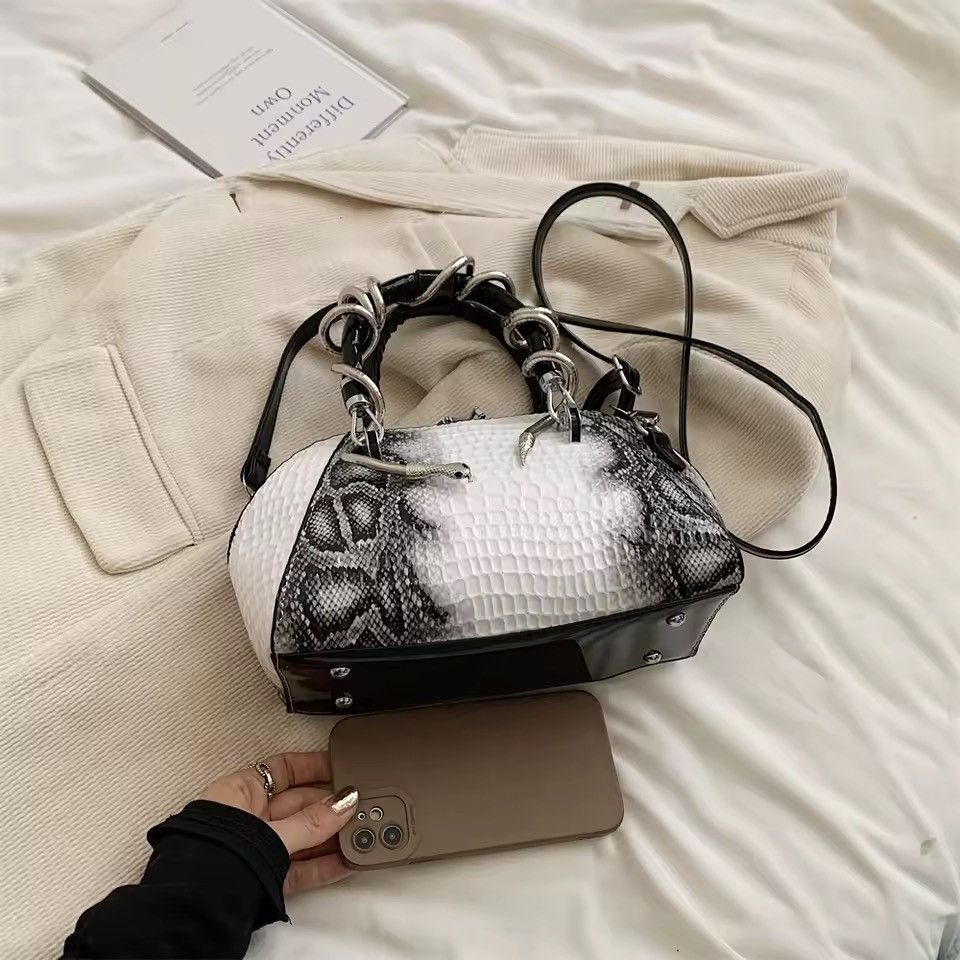 Other Designer PU Leather Crocodile Pattern Shoulder Crossbody Bag Size ONE SIZE - 5 Thumbnail