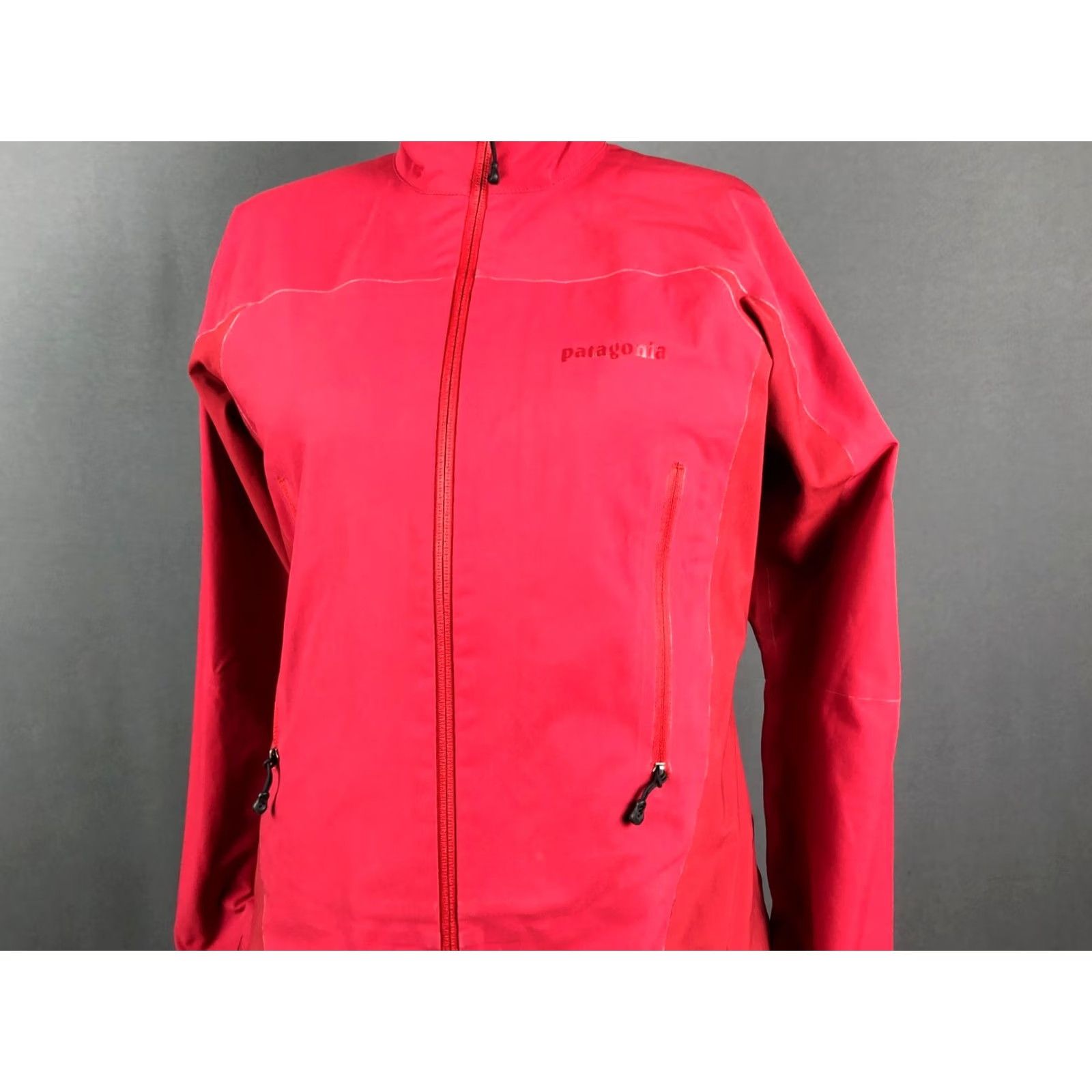 Patagonia Patagonia Full Zip Jacket Women Size S Red Polyester Windbreaker Casual Solid Zip Pockets Logo Size S / US 4 / IT 40 - 6 Thumbnail