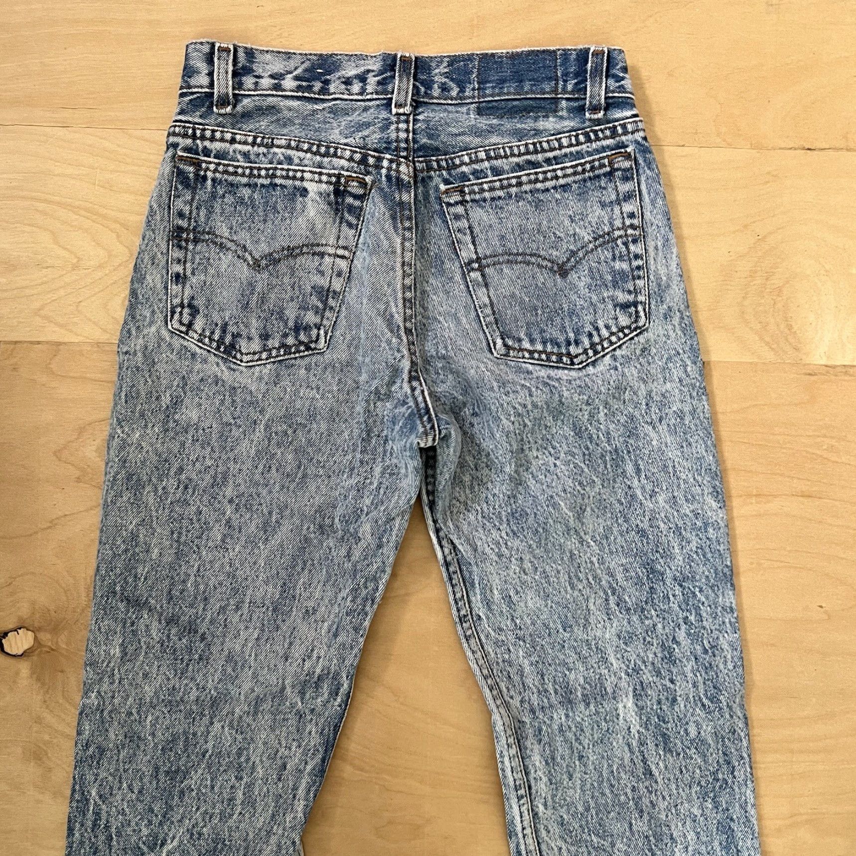 Levi's VINTAGE Levi's 501 Jeans Mens Size US 27 - 7 Thumbnail