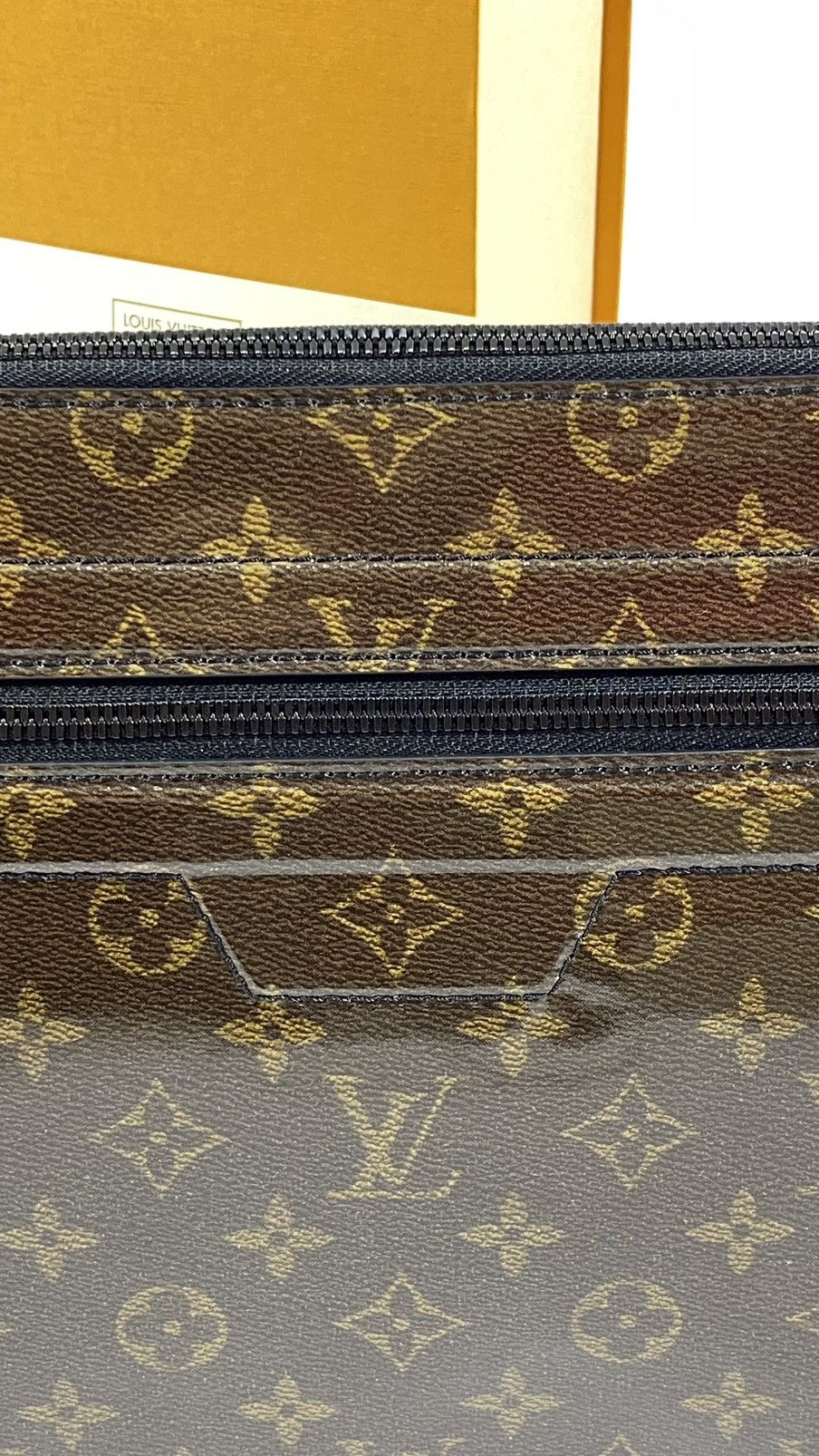 Louis Vuitton Louis Vuitton Kim Jones Pochette Brown Glaze Mono Clutch Bag Size ONE SIZE - 6 Thumbnail