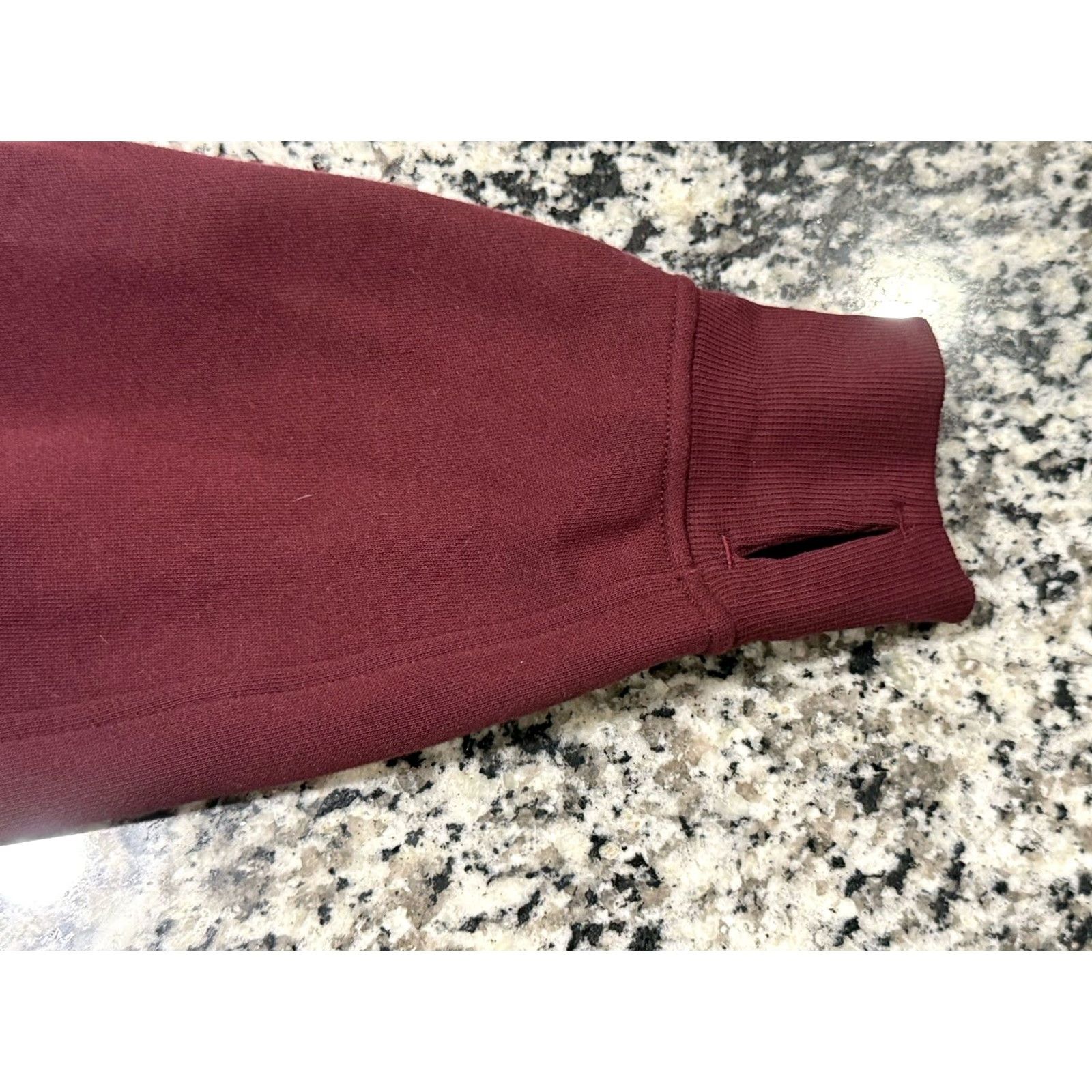 Lululemon Lululemon Scuba Sweatshirt Burgundy M/L Women Pullover Crew Neck Oversized Logo Sequin? Size M / US 6-8 / IT 42-44 - 6 Thumbnail