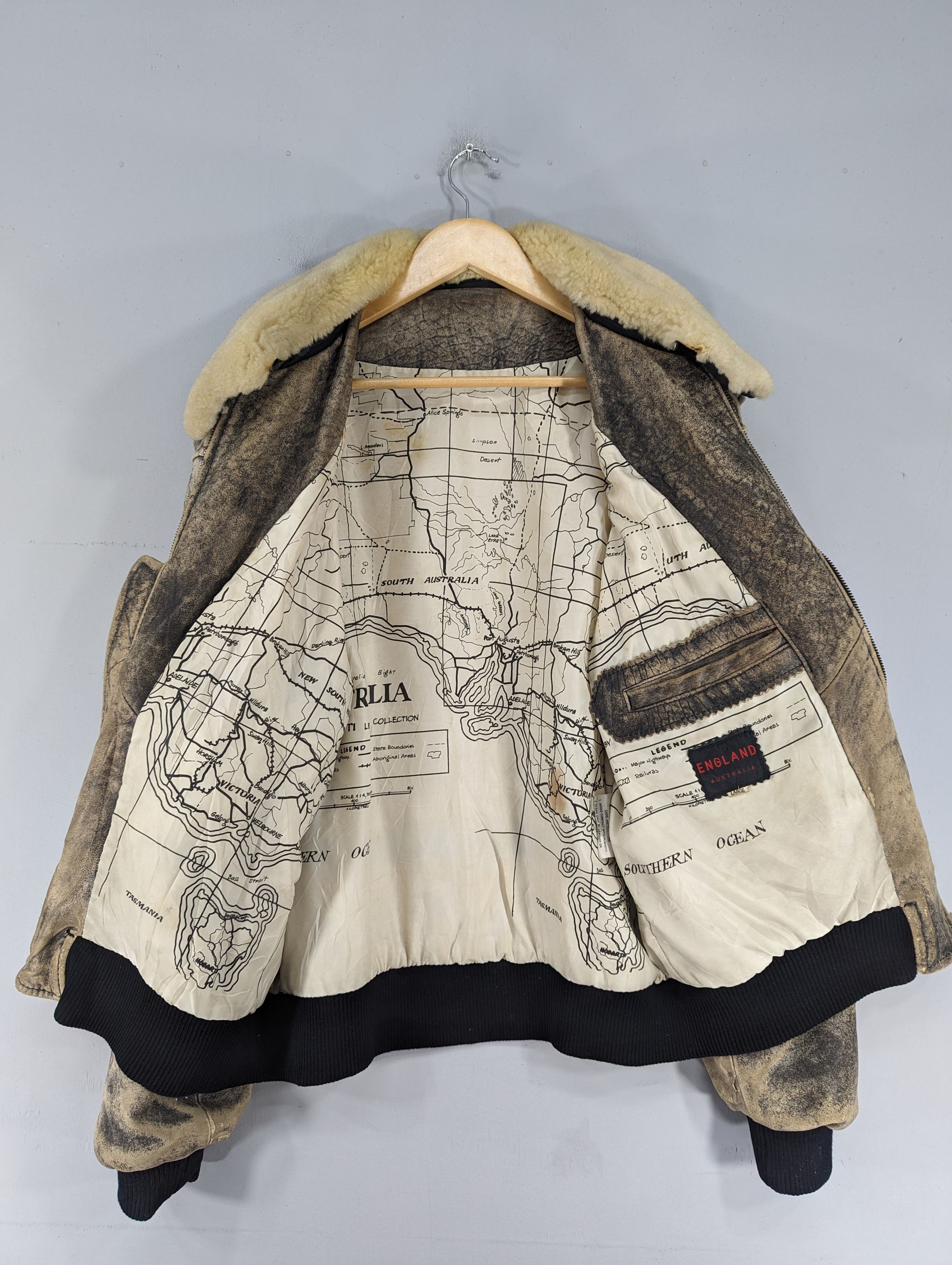 Vintage 🔥Vintage England Soft Leather Distressed Sherpa Jacket Size US L / EU 52-54 / 3 - 17 Thumbnail