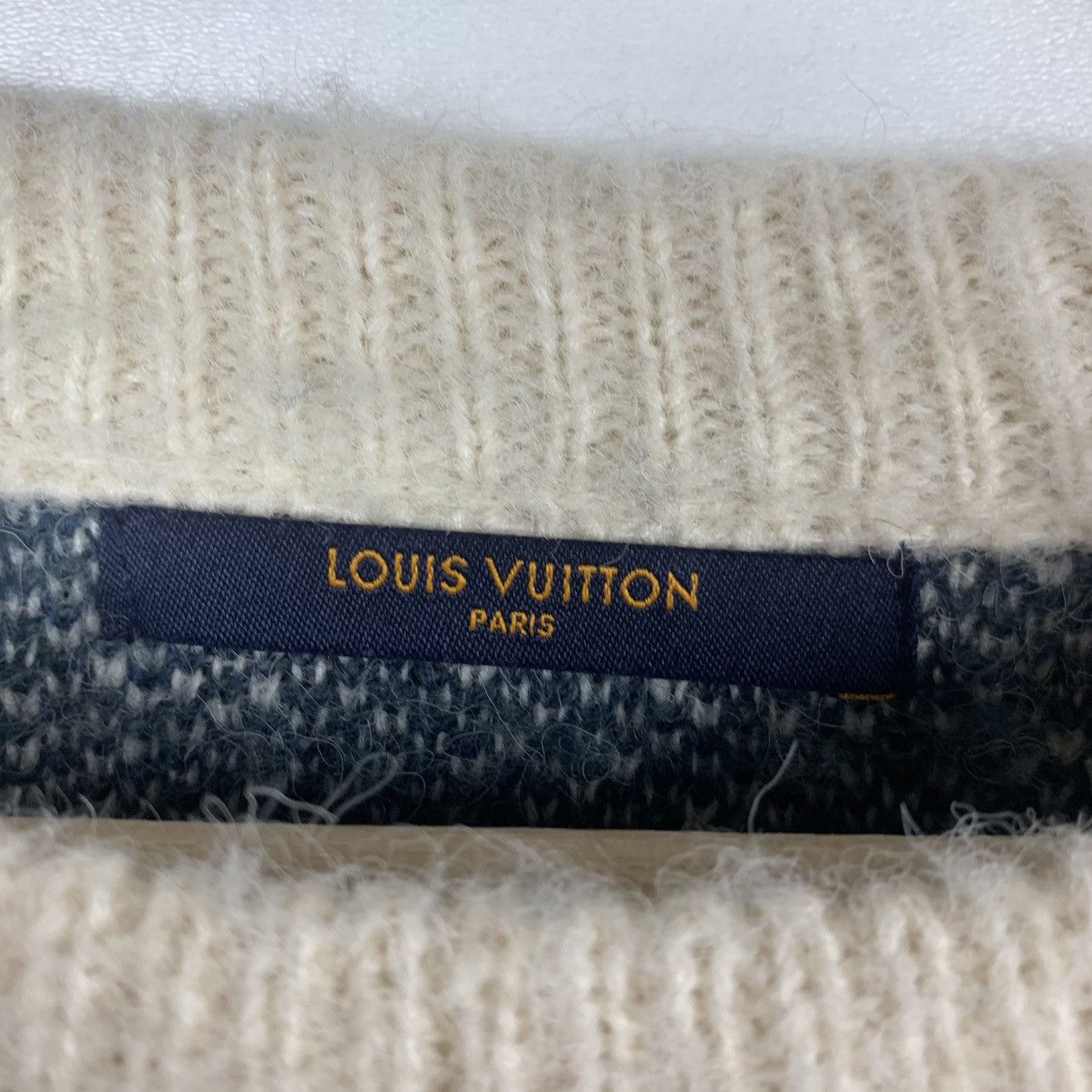 Louis Vuitton Louis Vuitton Wool Sweater Size S Made in Italy Size US S / EU 44-46 / 1 - 10 Thumbnail