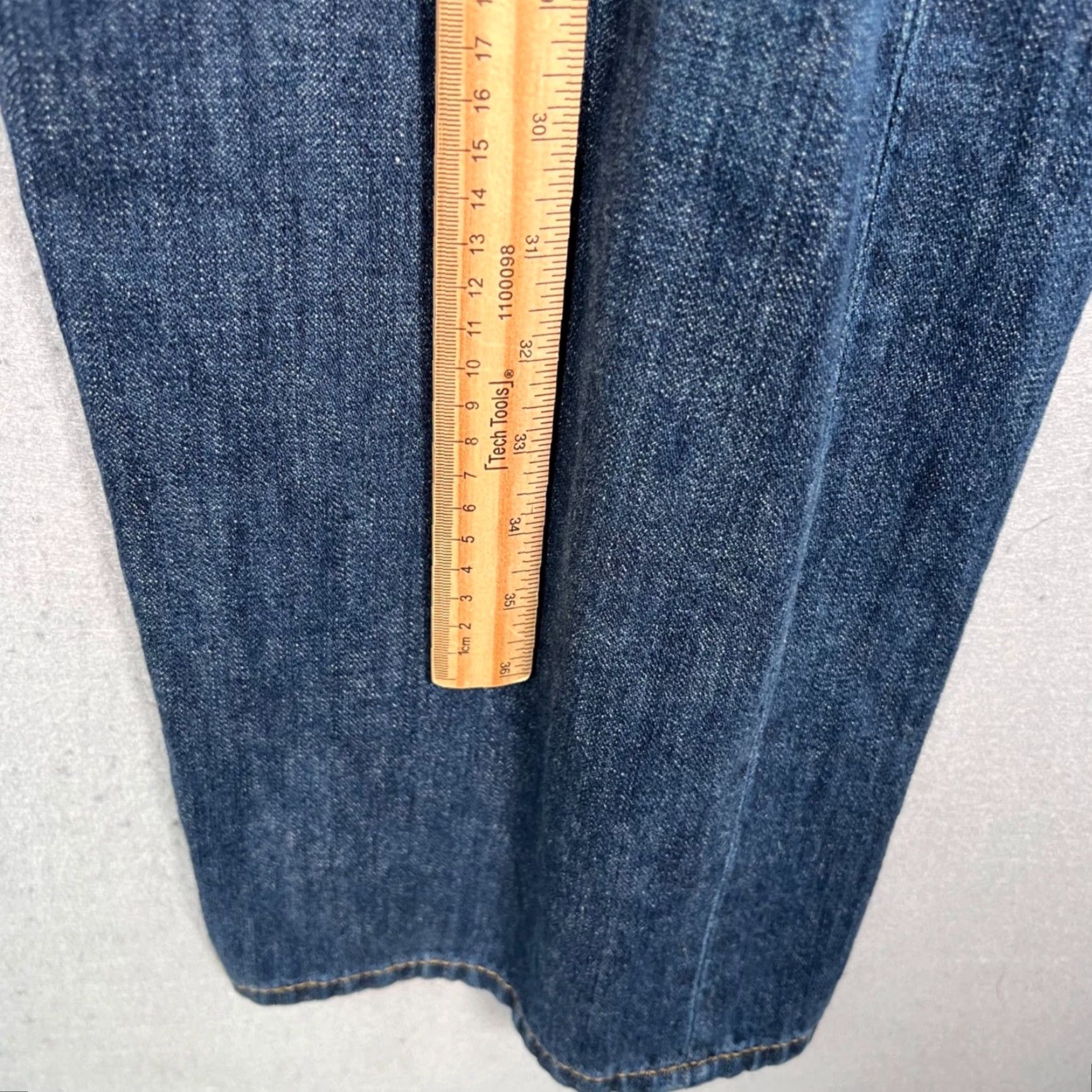 Levi's Levi's Jeans 38x32 Classic Blue 100% Cotton Denim Straight Leg 5-Pocket Design Mens Regular XS? Size US 38 / EU 54 - 7 Thumbnail