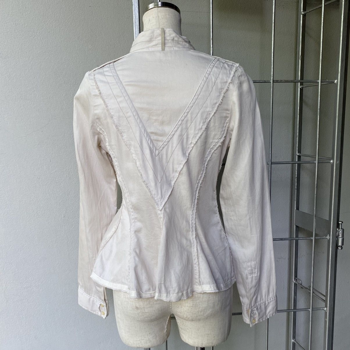 Marithe + Francois Girbaud MARITHE + FRANÇOIS GIRBAUE Grey V-Neck Button-Up Shirt Size S / US 4 / IT 40 - 11 Thumbnail