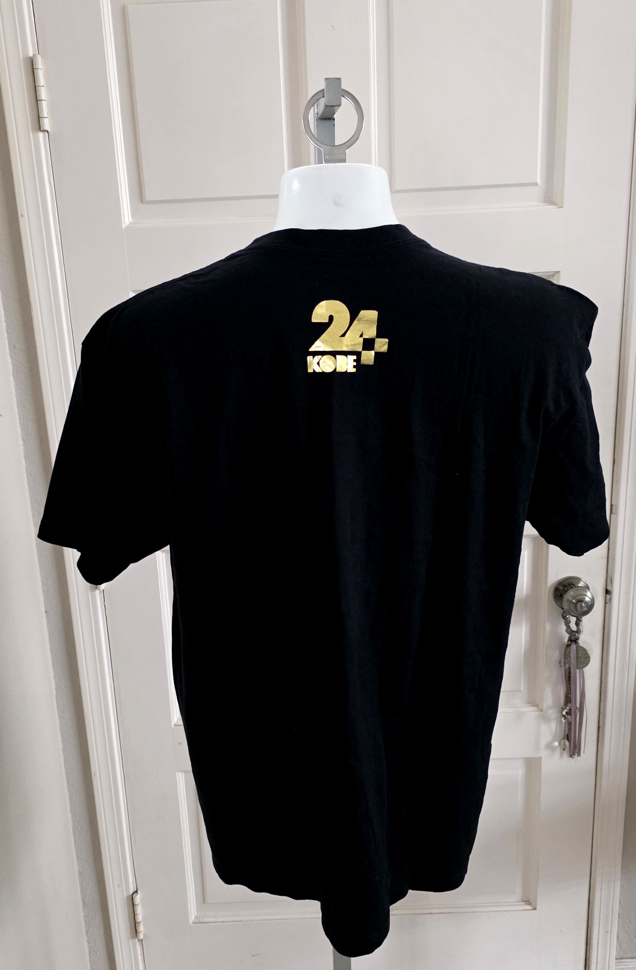 Nike Nike Kobe Bryant MVP Most Valuable Player Lakers Gold Black Size US L / EU 52-54 / 3 - 4 Thumbnail
