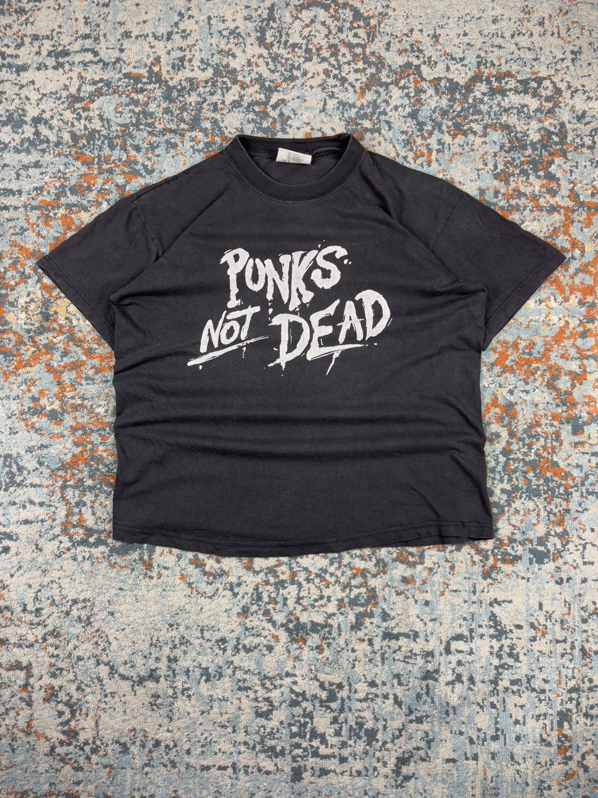 Band Tees × Vintage Vintage 90s Punks not dead anarchy symbol boxy cropped tee Size US L / EU 52-54 / 3 - 1 Thumbnail