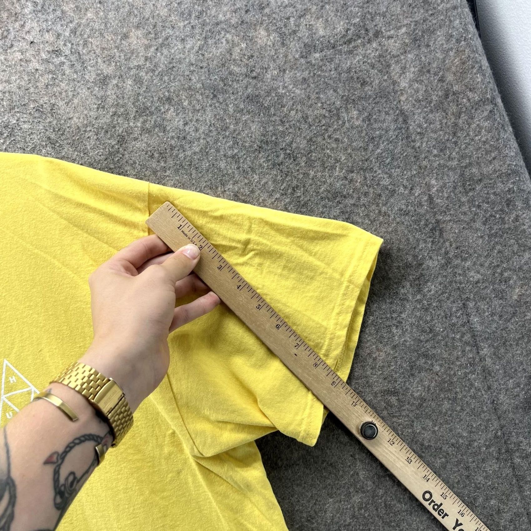 Huf HUF Shirt Mens Large Yellow Triple Triangle Logo Graphic Skate Streetwear Shirt Mens Large Yellow Triangle Logo Graphic Back Size US L / EU 52-54 / 3 - 3 Thumbnail