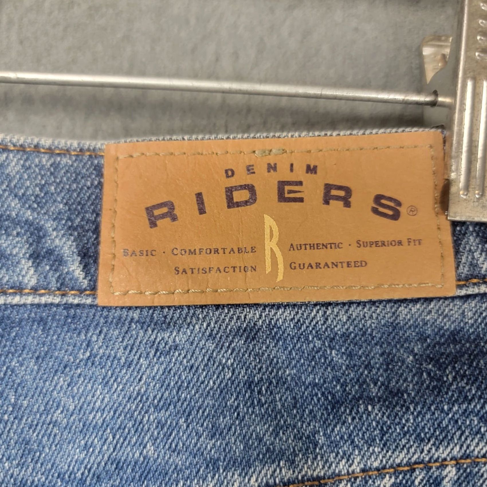 Vintage vtg Riders jeans 10M straight high waist rise western Women 10 Blue Denim Vintage Regular Rise 31in Inseam 31in Jacket? Size 32" / US 10 / IT 46 - 7 Thumbnail