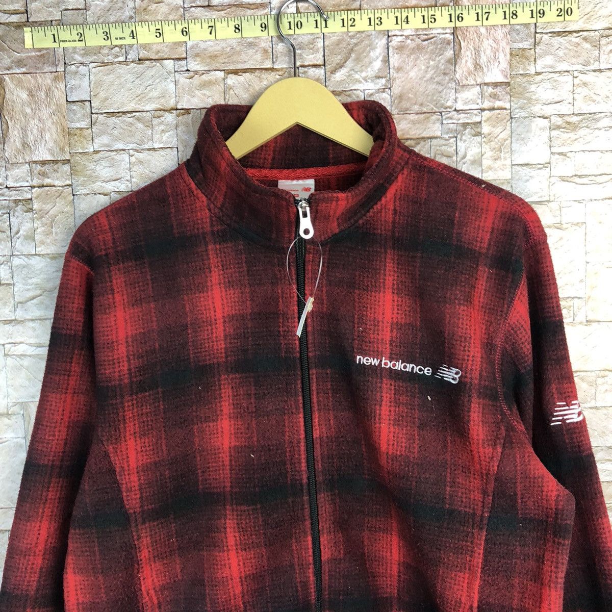 New Balance × Vintage New Balance Red Checkred Sweatshirt #A383 Size US M / EU 48-50 / 2 - 5 Thumbnail