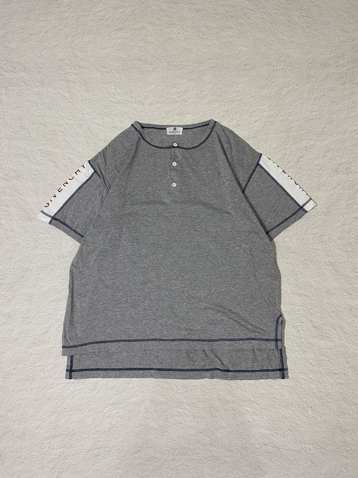 Givenchy RARE ❤️‍🔥 Vintage Monsieur Givenchy TShirt Size US XL / EU 56 / 4 - 1 Thumbnail