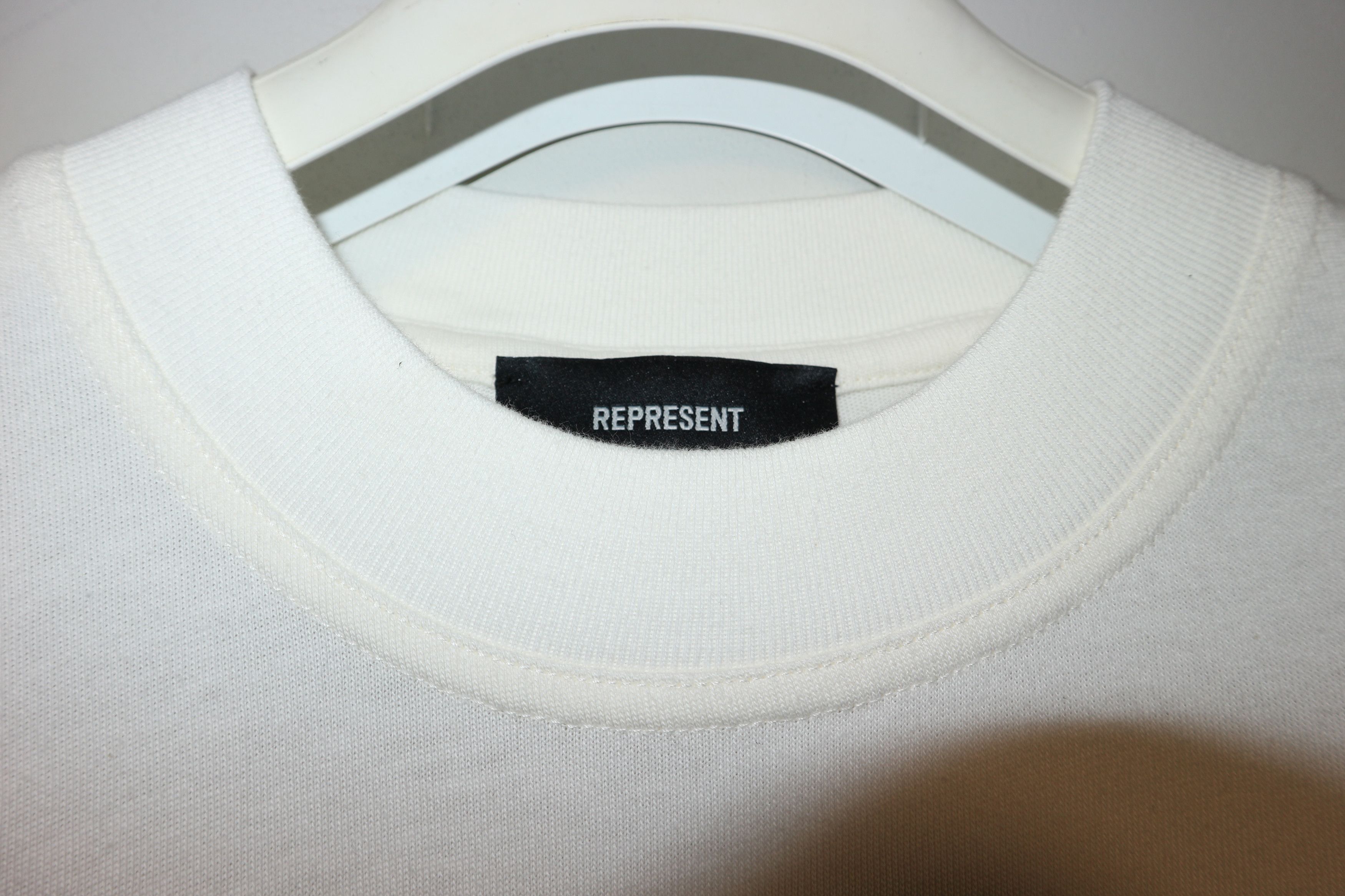 Represent Clo. Floral initial t-shirt Size US XL / EU 56 / 4 - 5 Thumbnail