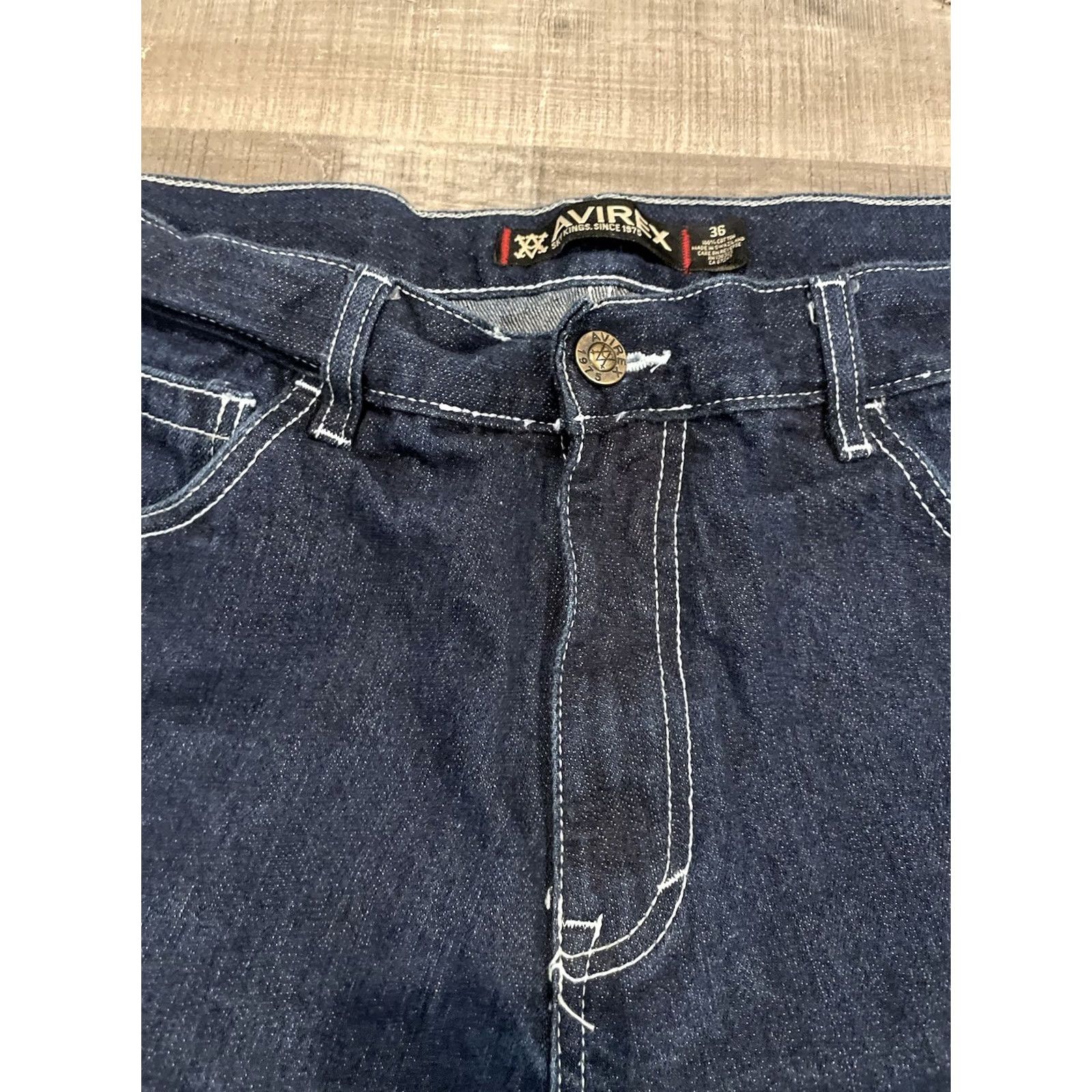 Avirex VINTAGE Avirex Bermuda Shorts Men 36 Denim 12” Inseam Grunge Y2K 90s Embroidered Logo 5-Pocket Relaxed Blue Size US 36 / EU 52 - 4 Thumbnail
