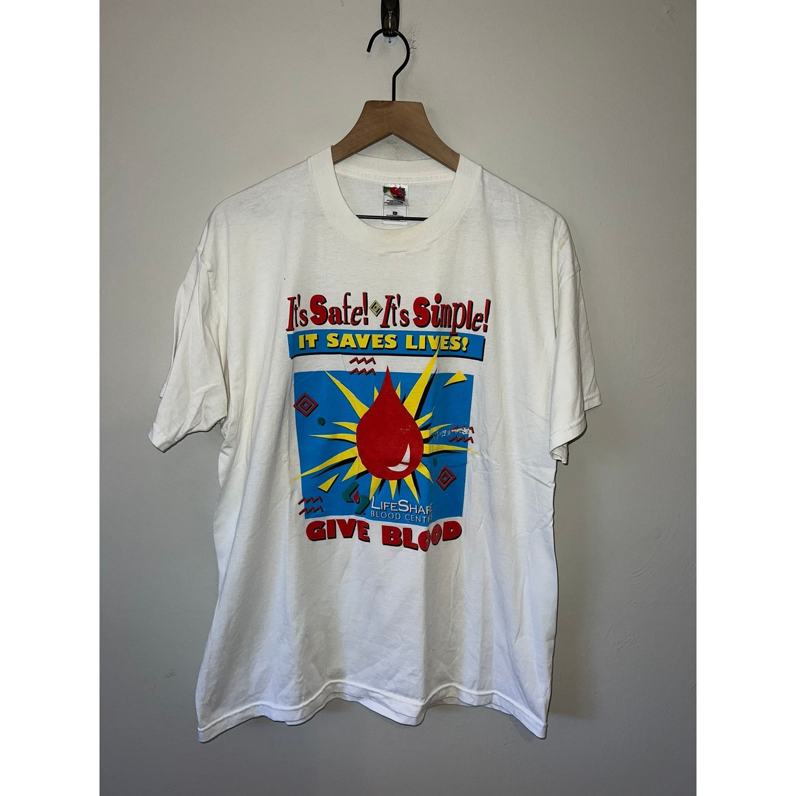 Fruit Of The Loom Vintage Blood Shirt Lifeshare Center Give Blood Graphic Size US XL / EU 56 / 4 - 1 Thumbnail