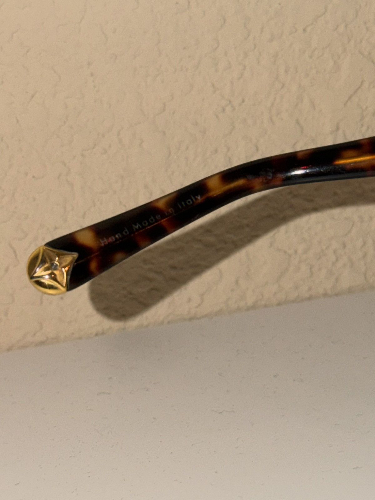 Louis Vuitton Louis Vuitton Iris PM Sunglasses Brown Gold Size ONE SIZE - 5 Thumbnail