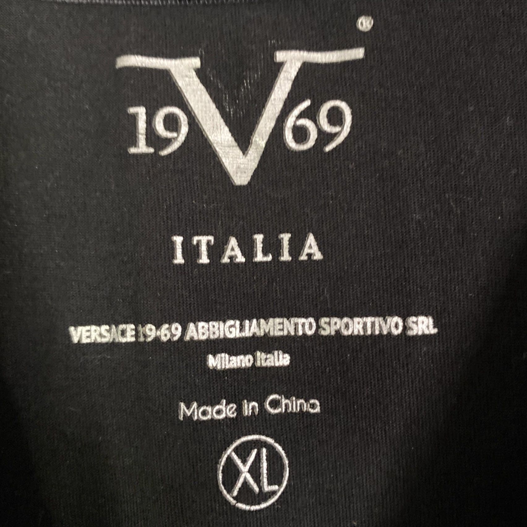 Versace VINTAGE Versace 19-69 Italia Long Sleeve Black V-Neck Shirt Lion Crown Mens L Size US L / EU 52-54 / 3 - 3 Thumbnail