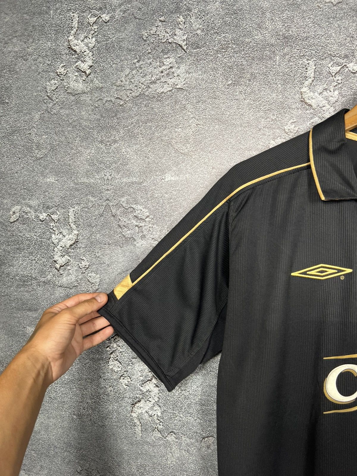 Umbro Vintage Umbro Celtic 2003 - 2004 Away Football Jersey Size US L / EU 52-54 / 3 - 5 Thumbnail