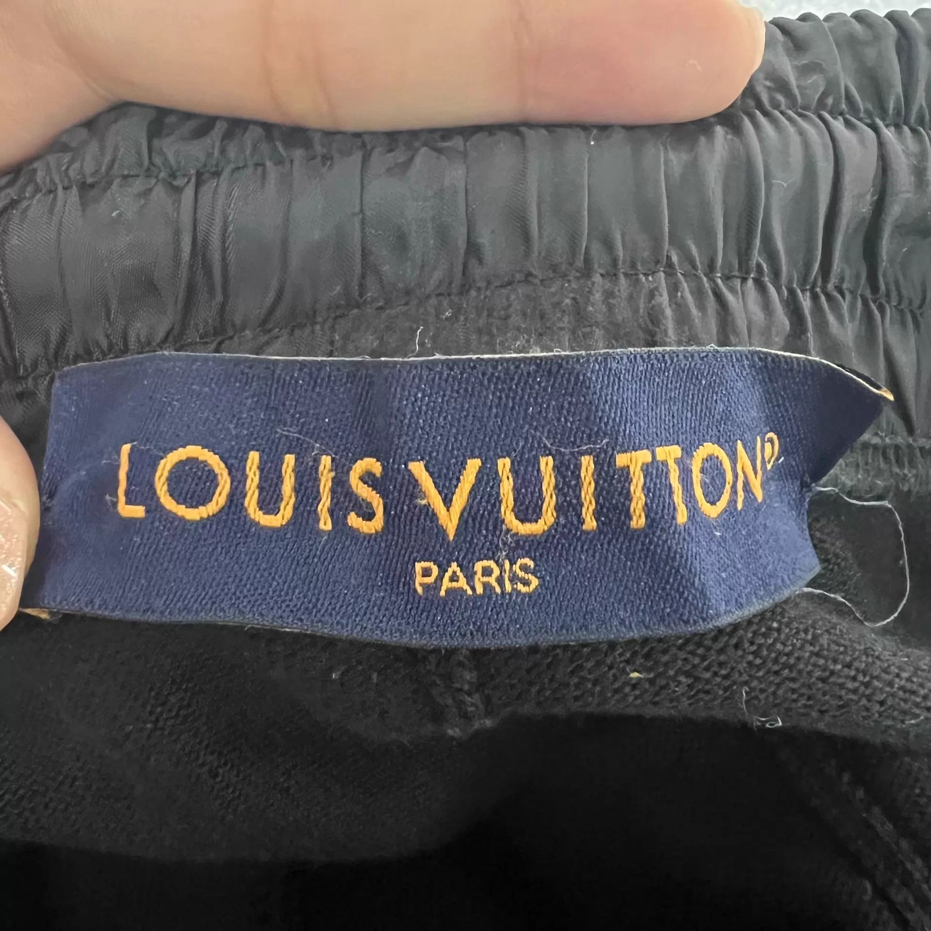 Louis Vuitton lv-black-blocked-drawstring-pants-M-95new Size US 32 / EU 48 - 3 Thumbnail